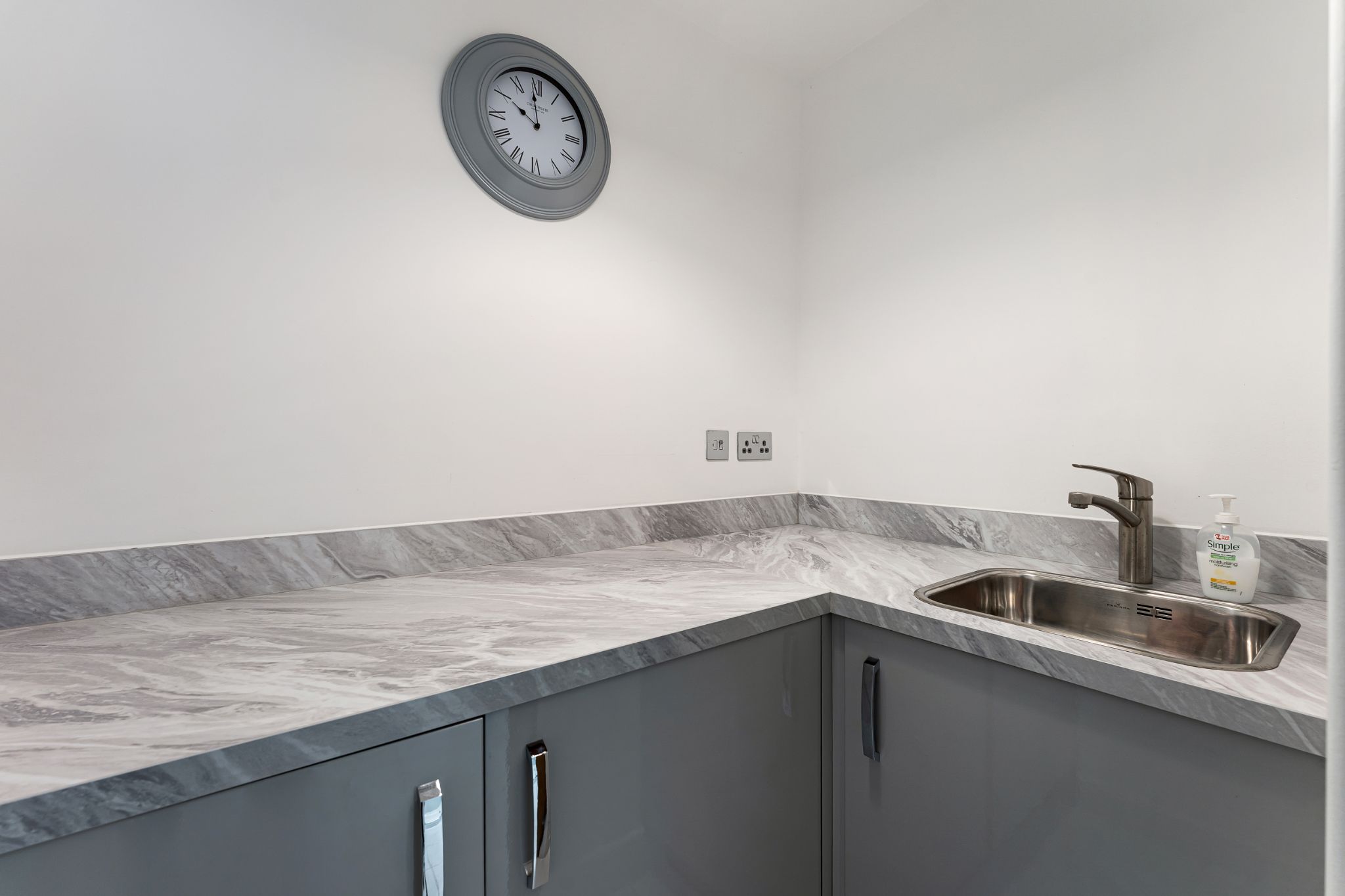 3 bedroom mews house For Sale in Bolton - Photograph 14.