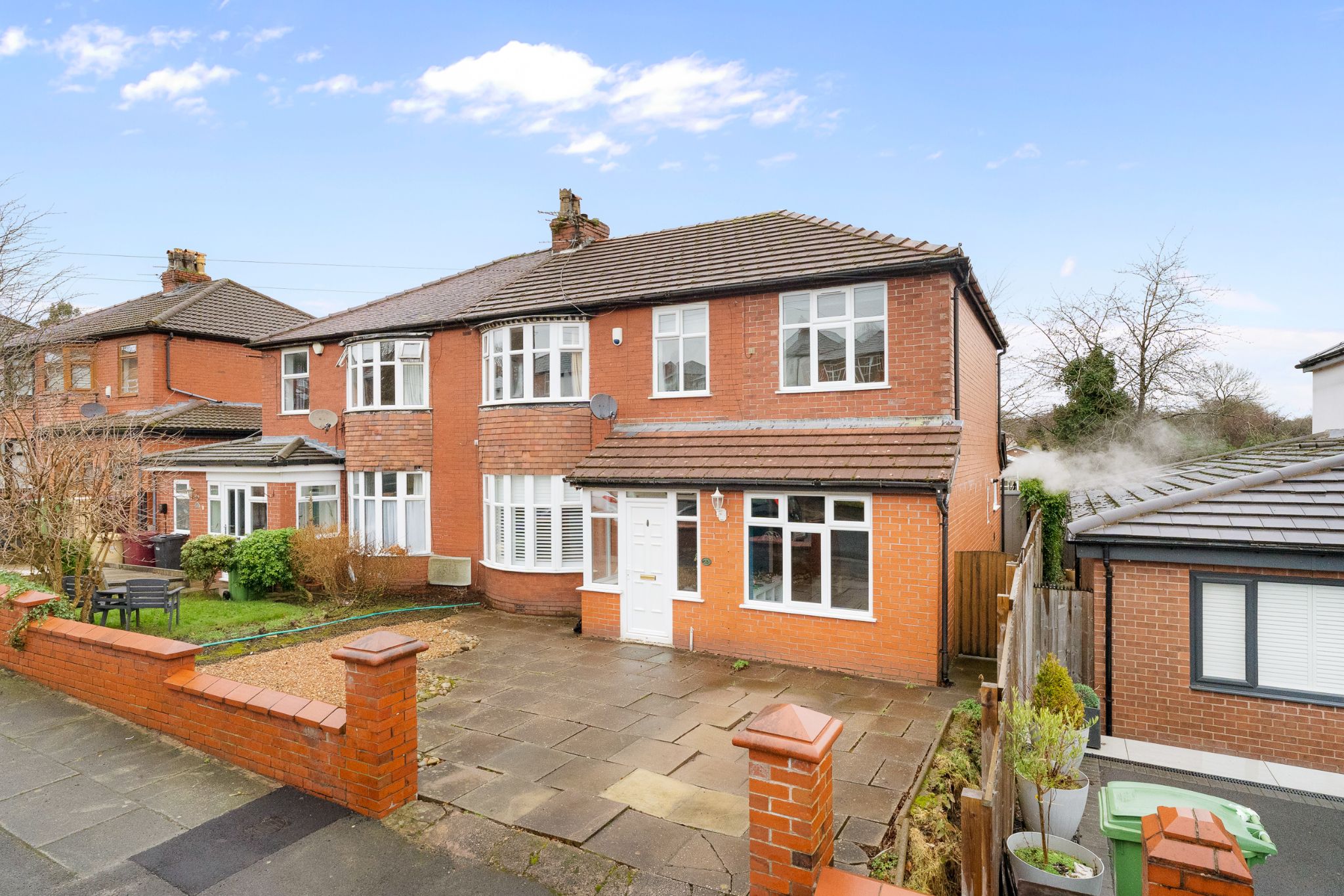 4 bedroom semi-detached house Sale Agreed in Bolton - Photograph 4.