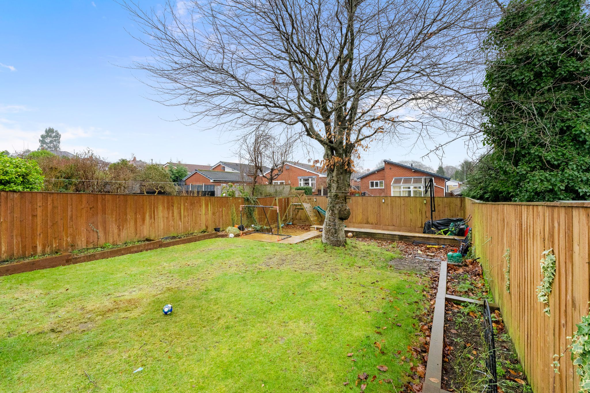 4 bedroom semi-detached house Sale Agreed in Bolton - Photograph 34.
