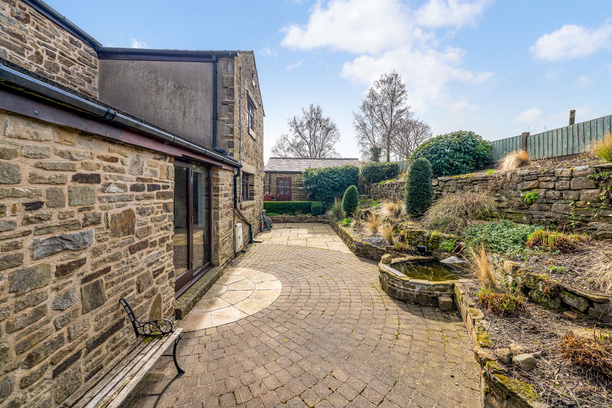5 bedroom cottage house For Sale in Bolton - Photograph 67.