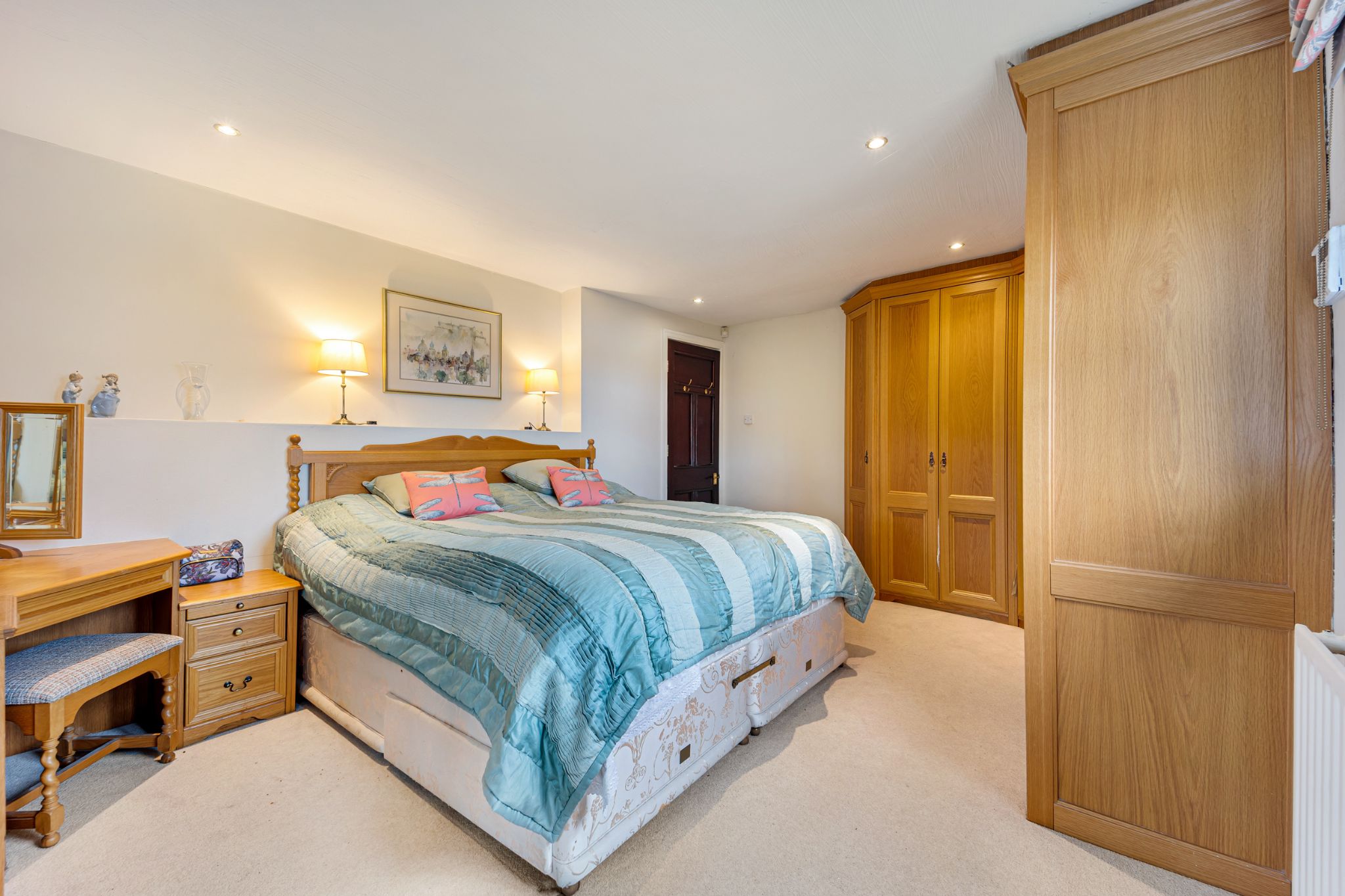 5 bedroom cottage house For Sale in Bolton - Photograph 34.
