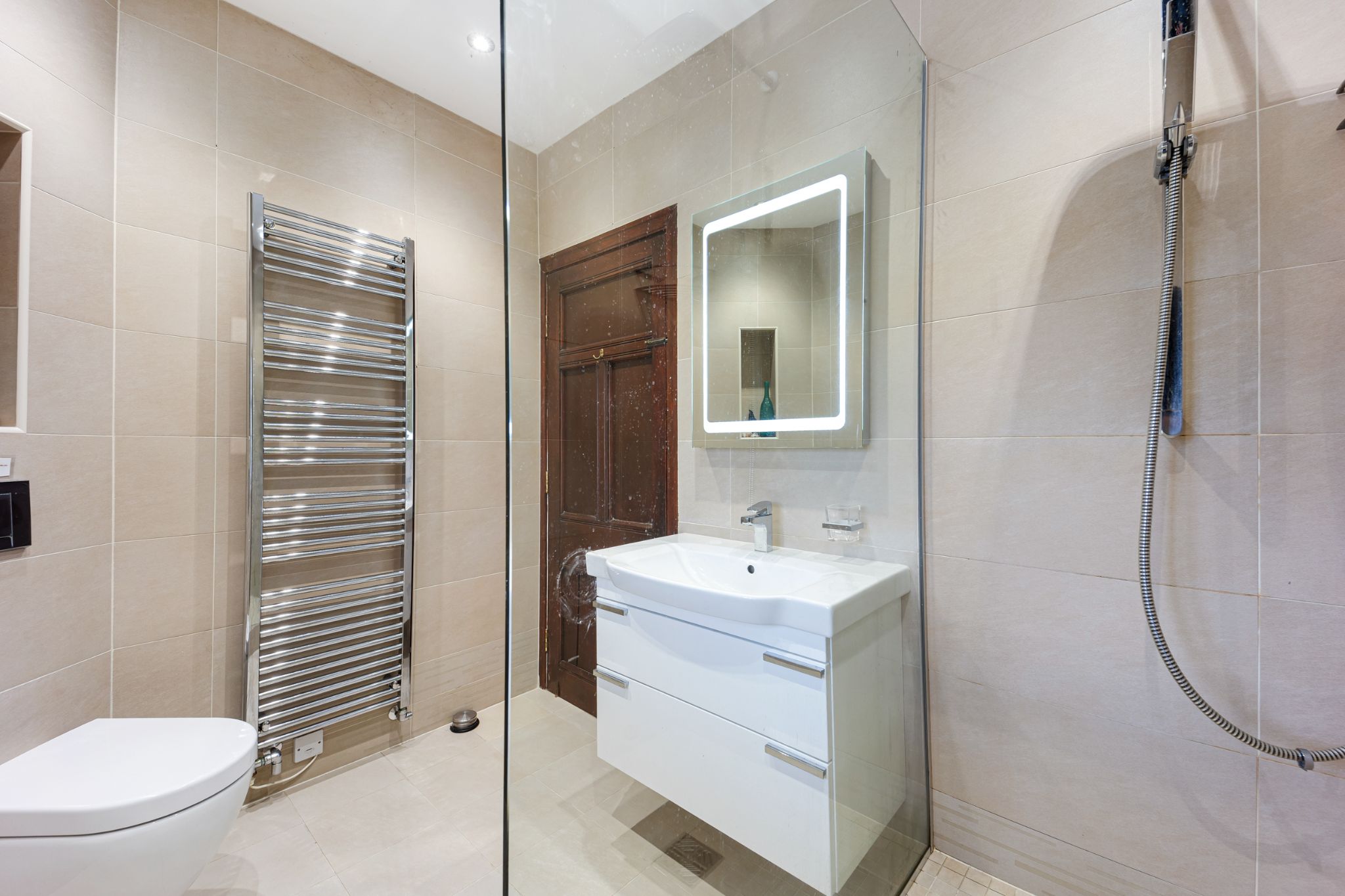 5 bedroom cottage house For Sale in Bolton - Photograph 48.