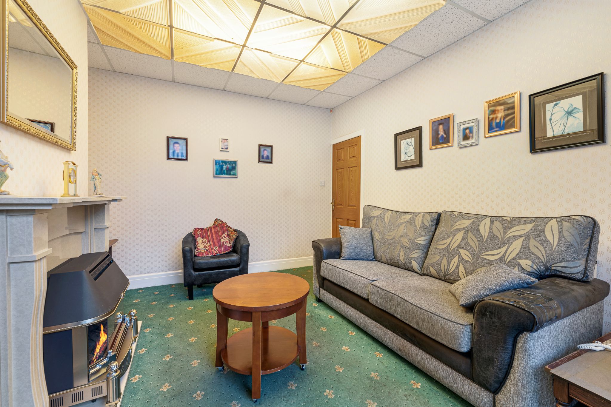 3 bedroom semi-detached house Sale Agreed in Bolton - Photograph 4.