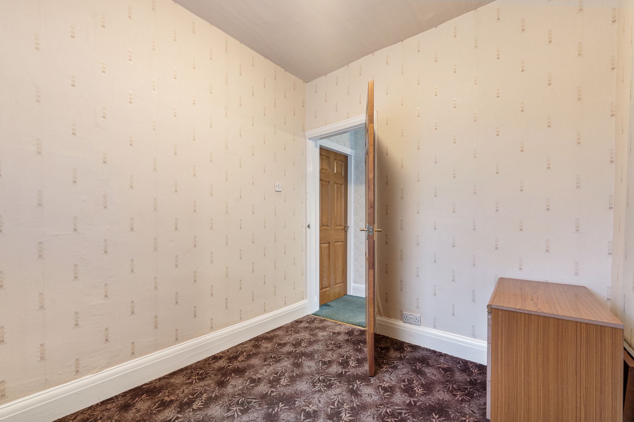 3 bedroom semi-detached house Sale Agreed in Bolton - Photograph 17.