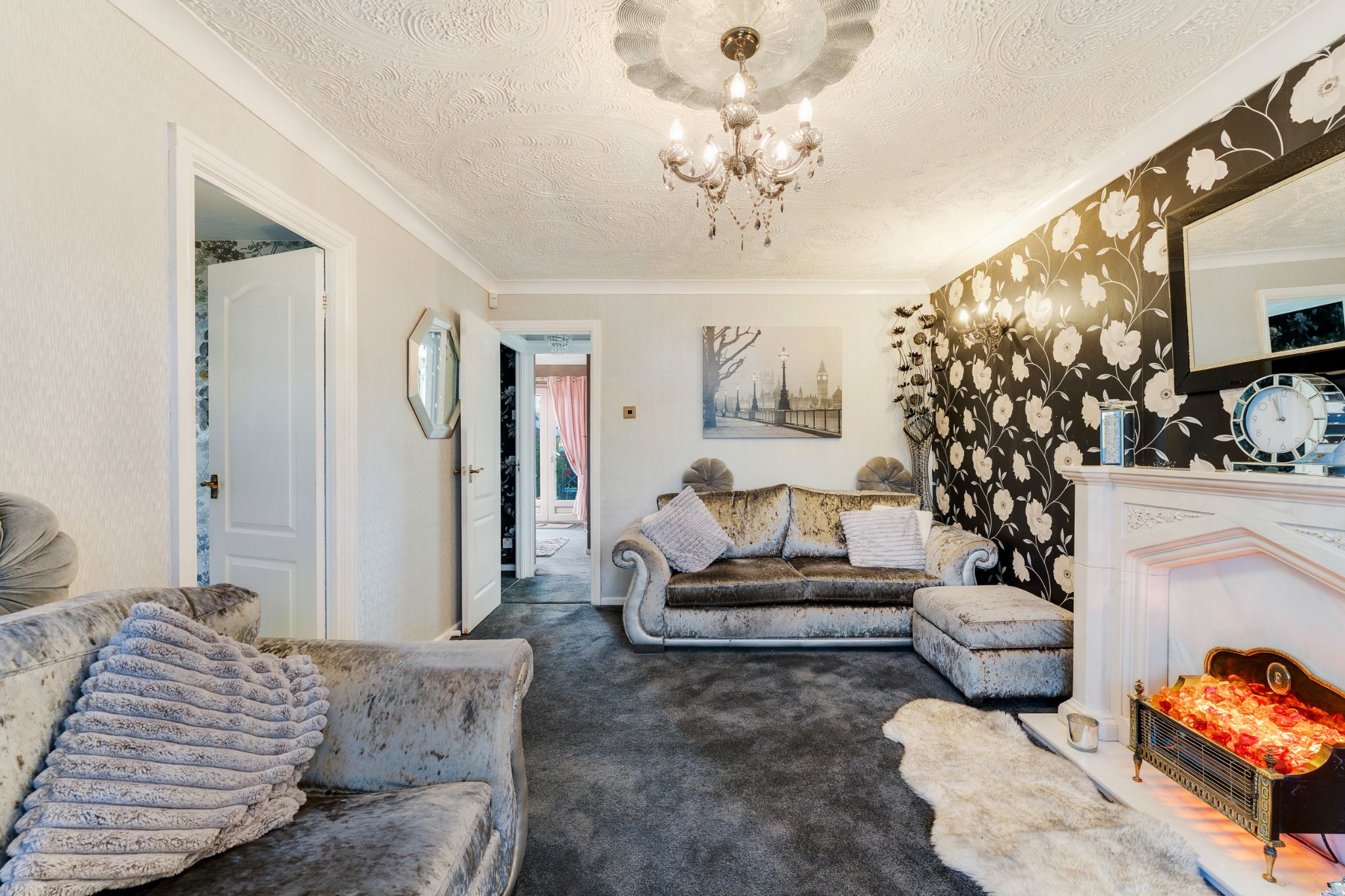 3 bedroom semi-detached bungalow For Sale in Bolton - Photograph 8.