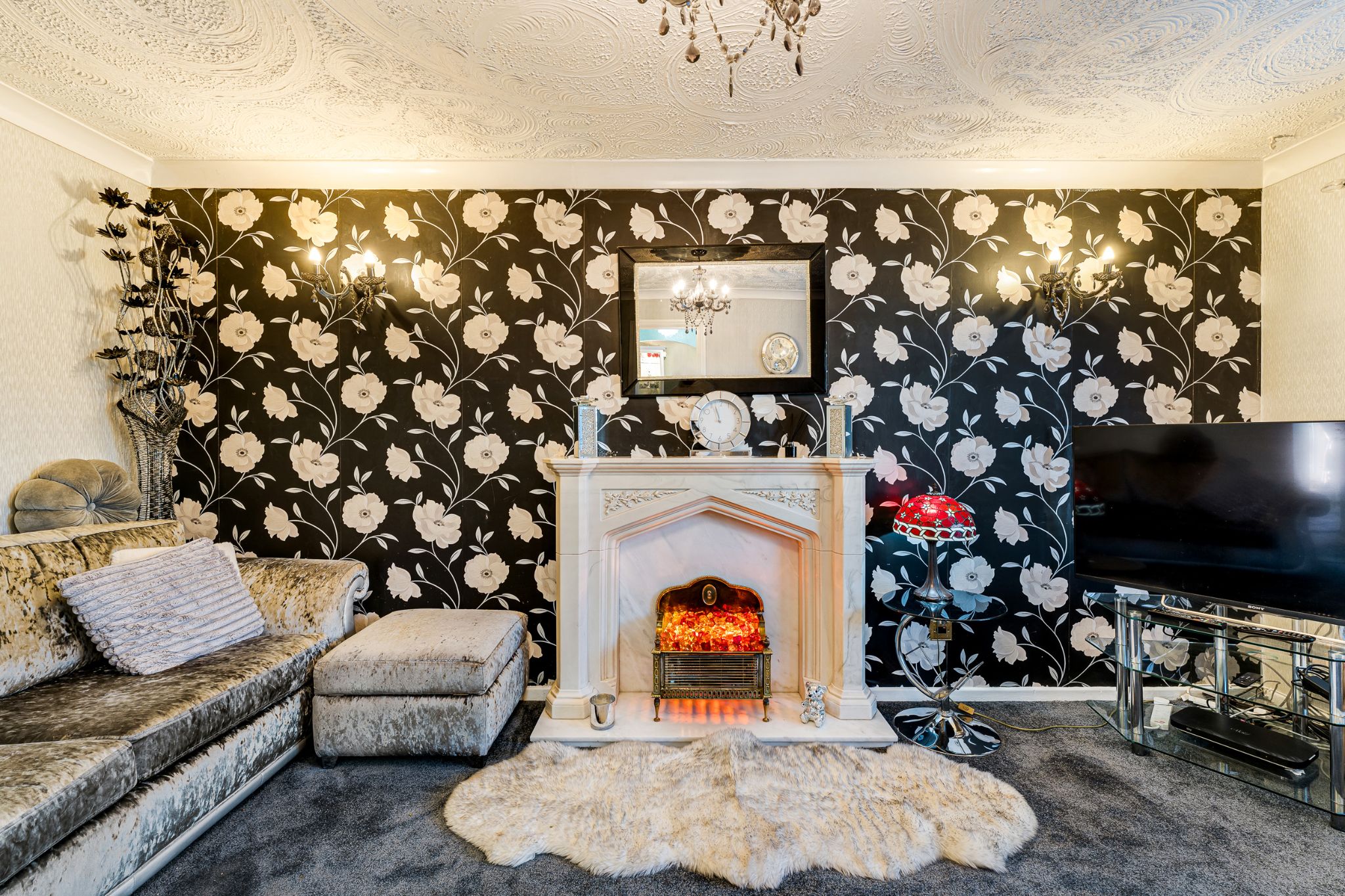 3 bedroom semi-detached bungalow For Sale in Bolton - Photograph 11.