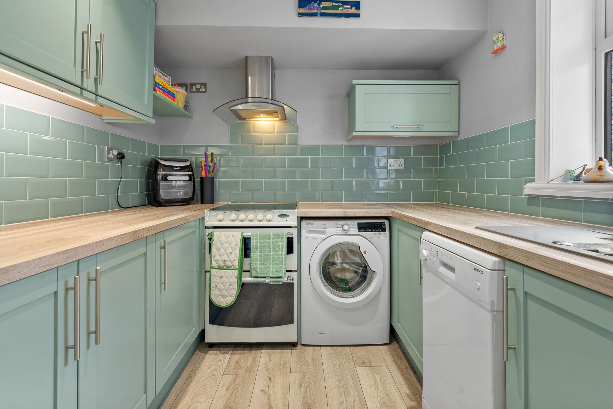 3 bedroom end terraced house Sale Agreed in Bolton - Photograph 11.