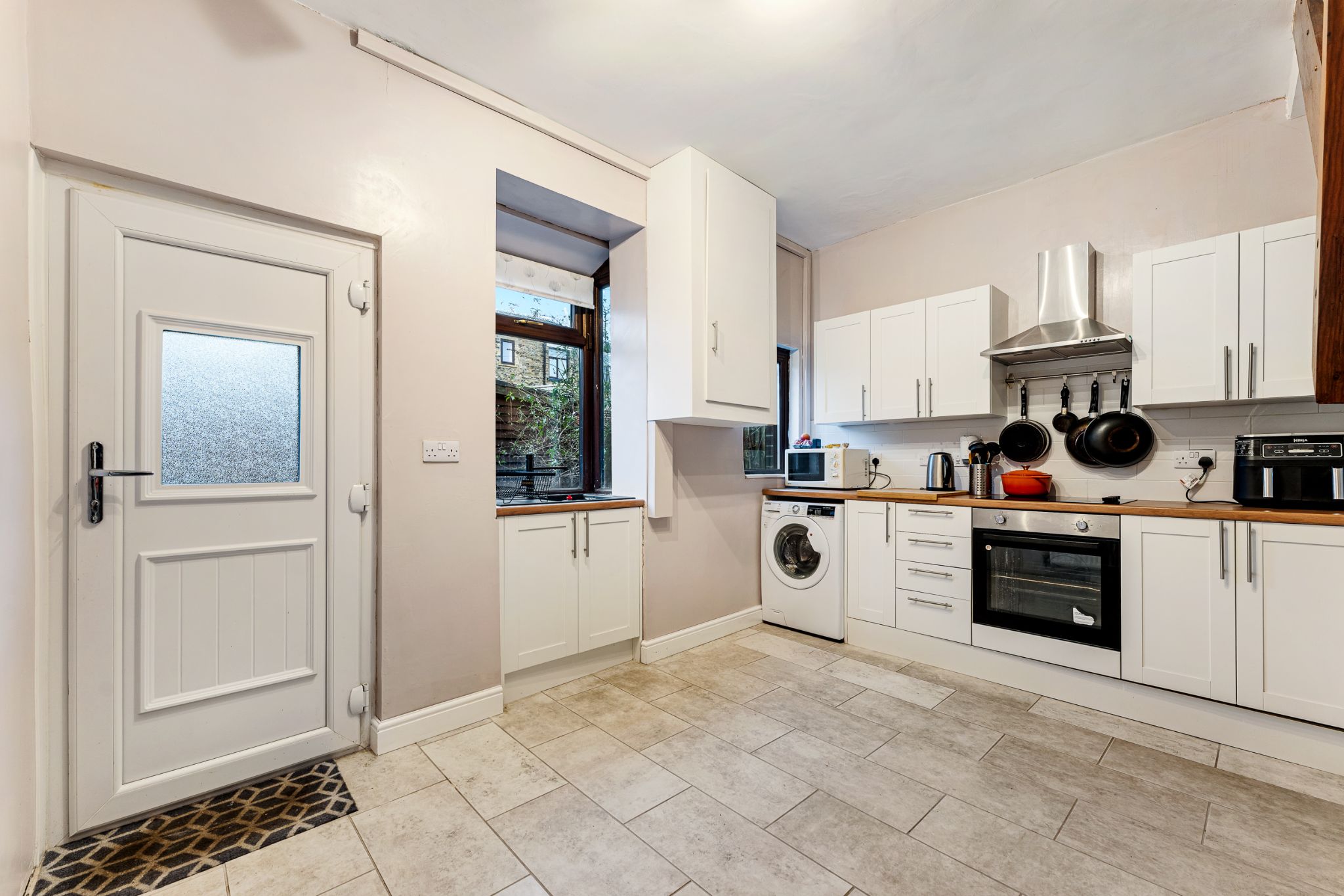 2 bedroom mid terraced house Sale Agreed in Bolton - Photograph 11.