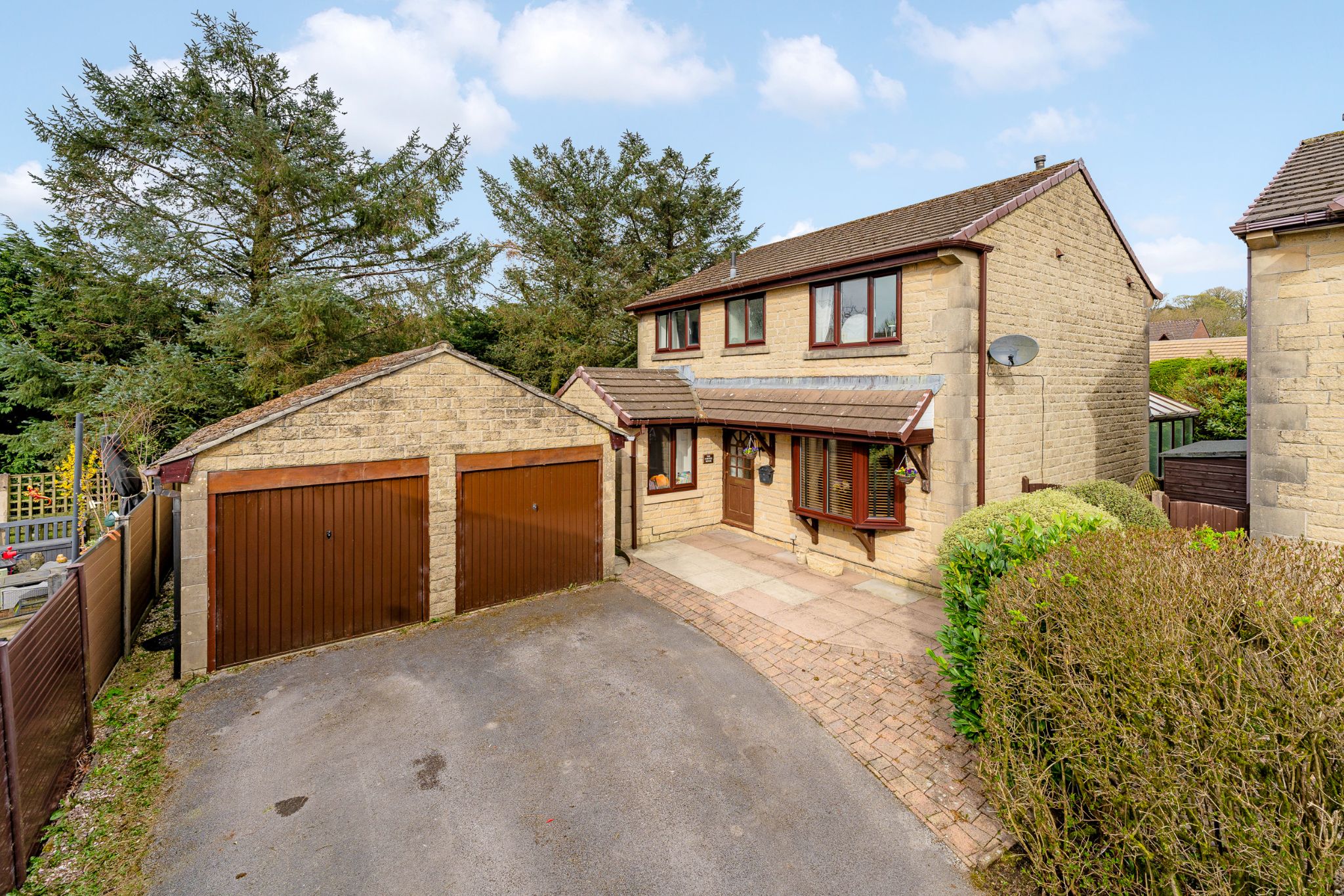 4 bedroom detached house For Sale in Bolton - Photograph 2.