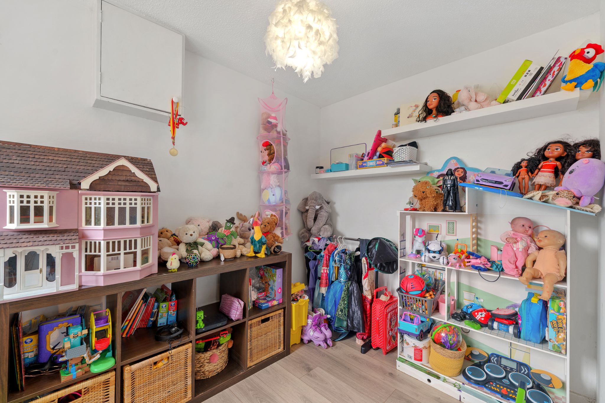 4 bedroom detached house For Sale in Bolton - Photograph 28.