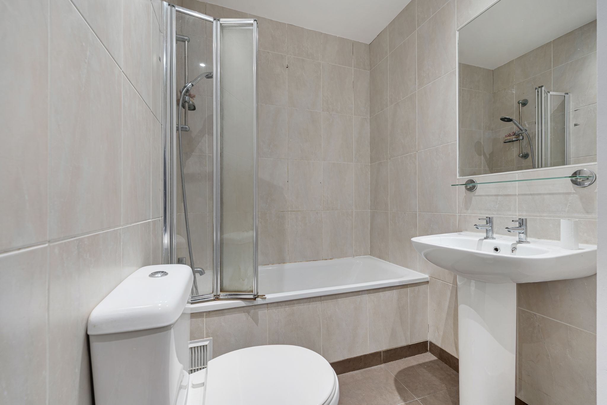 3 bedroom mid terraced house For Sale in Bolton - Photograph 22.