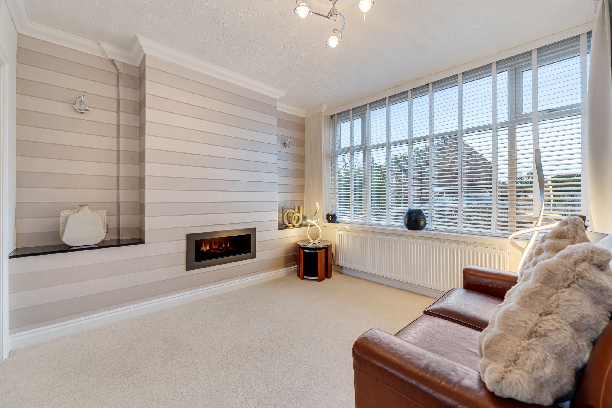 3 bedroom semi-detached house Sale Agreed in Bolton - Photograph 5.