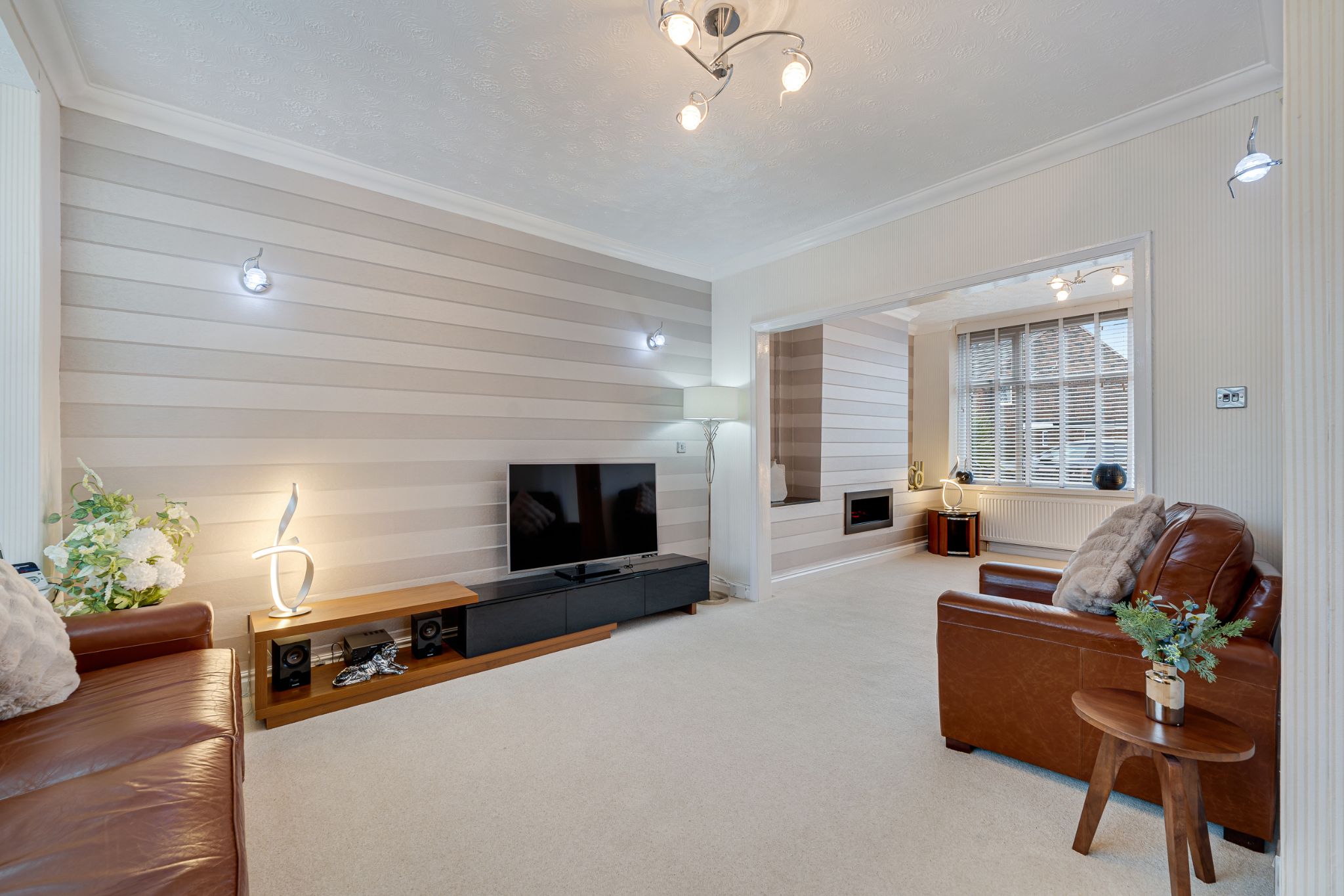 3 bedroom semi-detached house Sale Agreed in Bolton - Photograph 8.