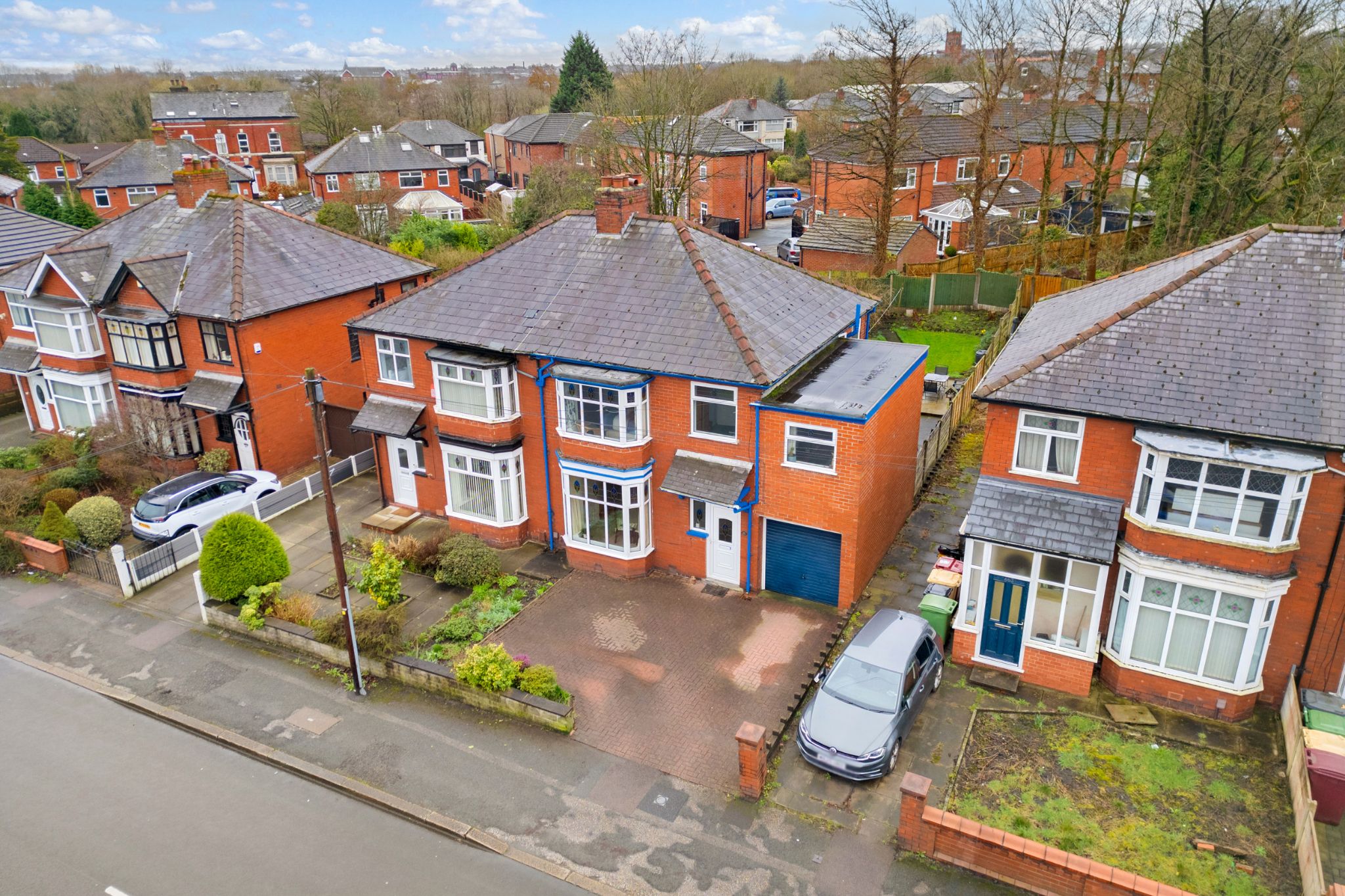 4 bedroom semi-detached house Sale Agreed in Bolton - Photograph 38.