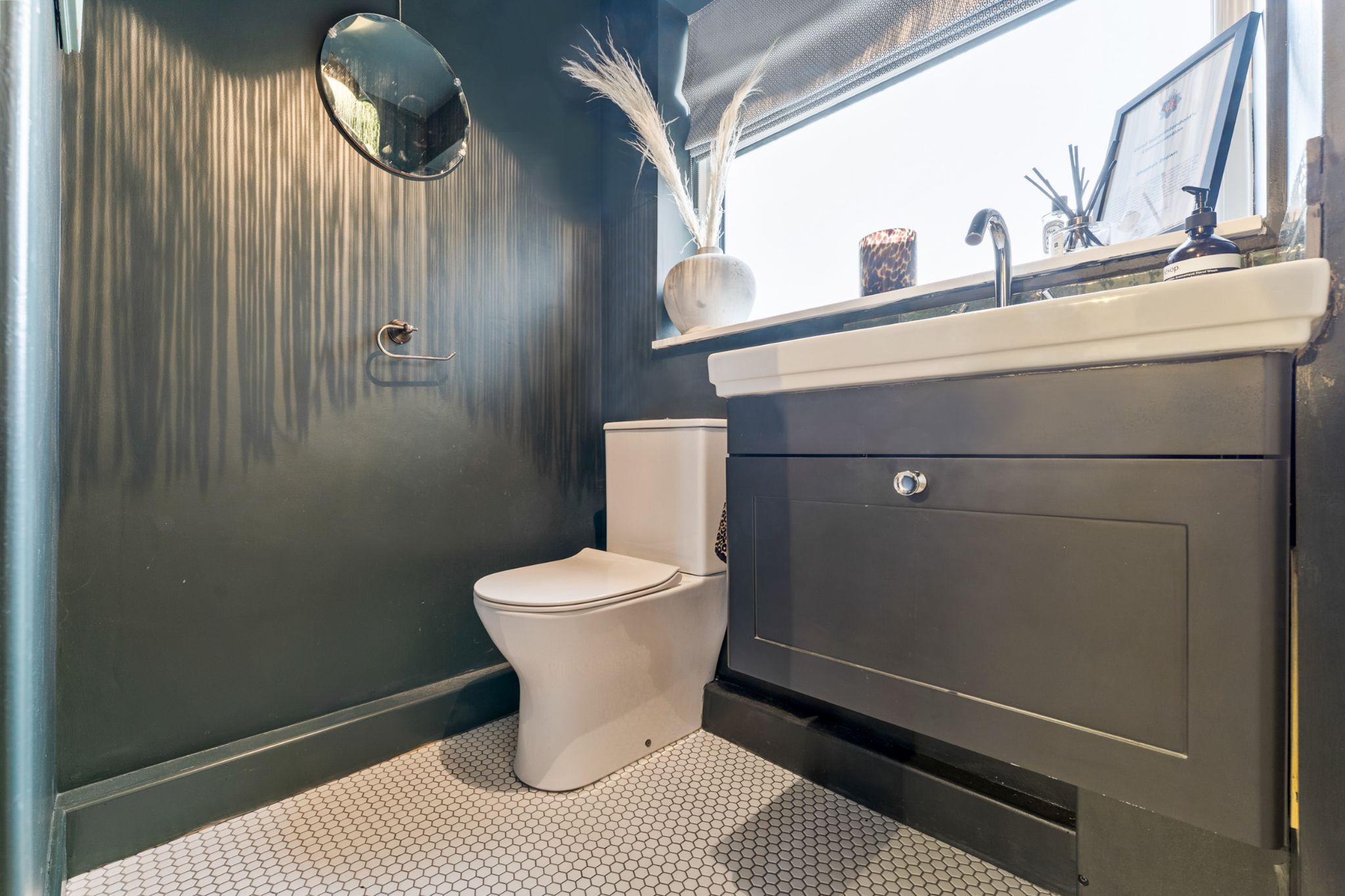 3 bedroom detached house For Sale in Bolton - Photograph 29.