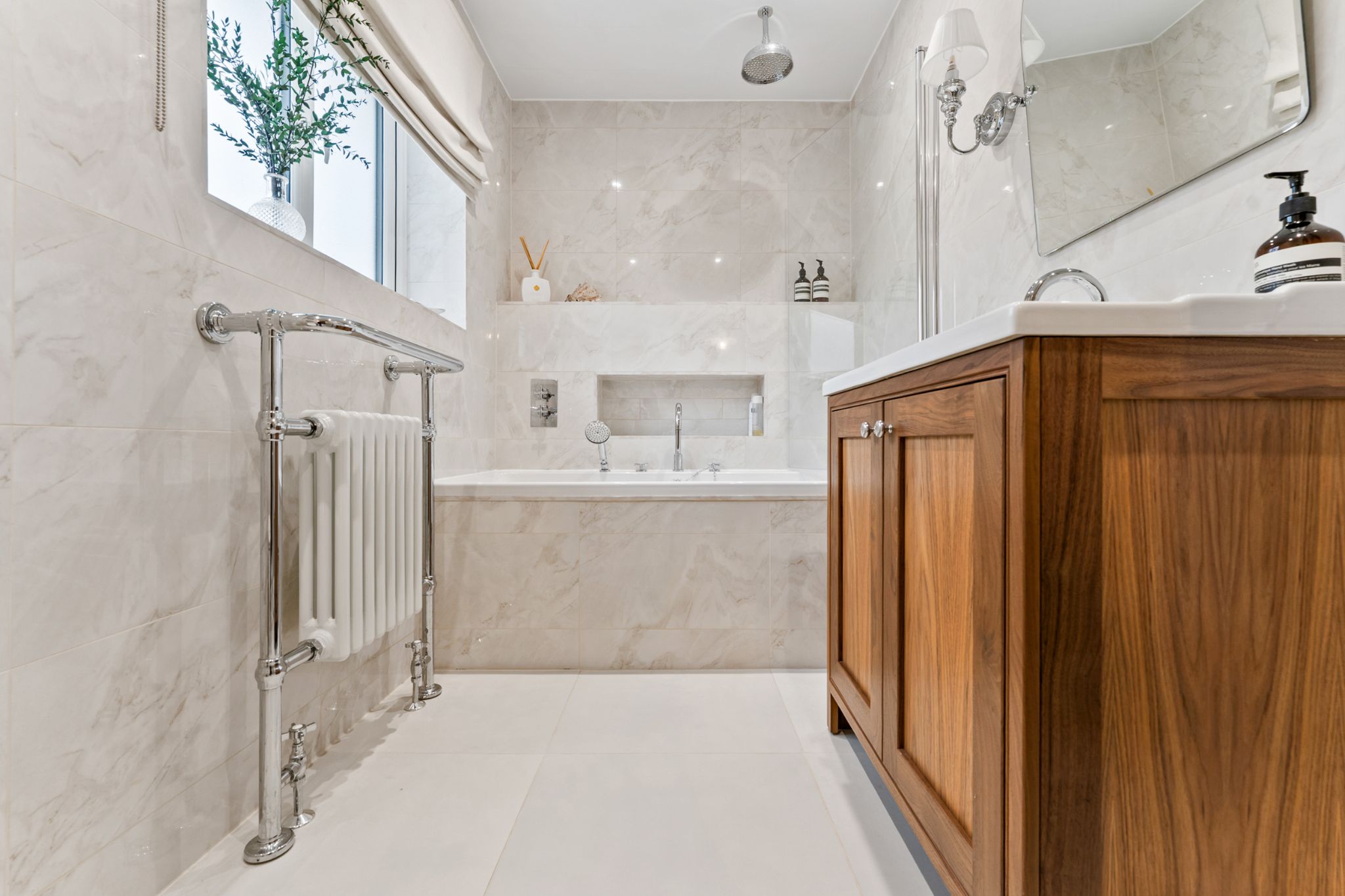 3 bedroom detached house For Sale in Bolton - Photograph 39.
