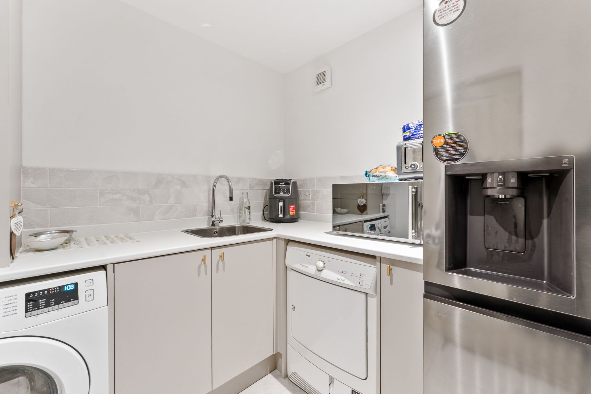 3 bedroom detached house For Sale in Bolton - Photograph 26.
