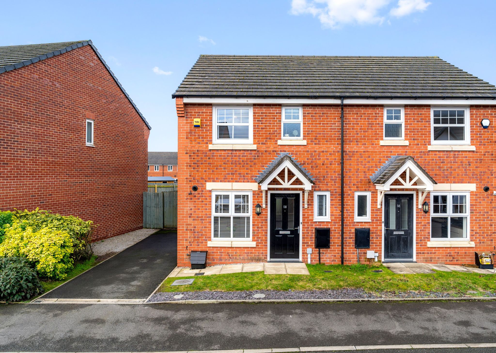 3 bedroom semi-detached house Sale Agreed in Bolton - Photograph 2.