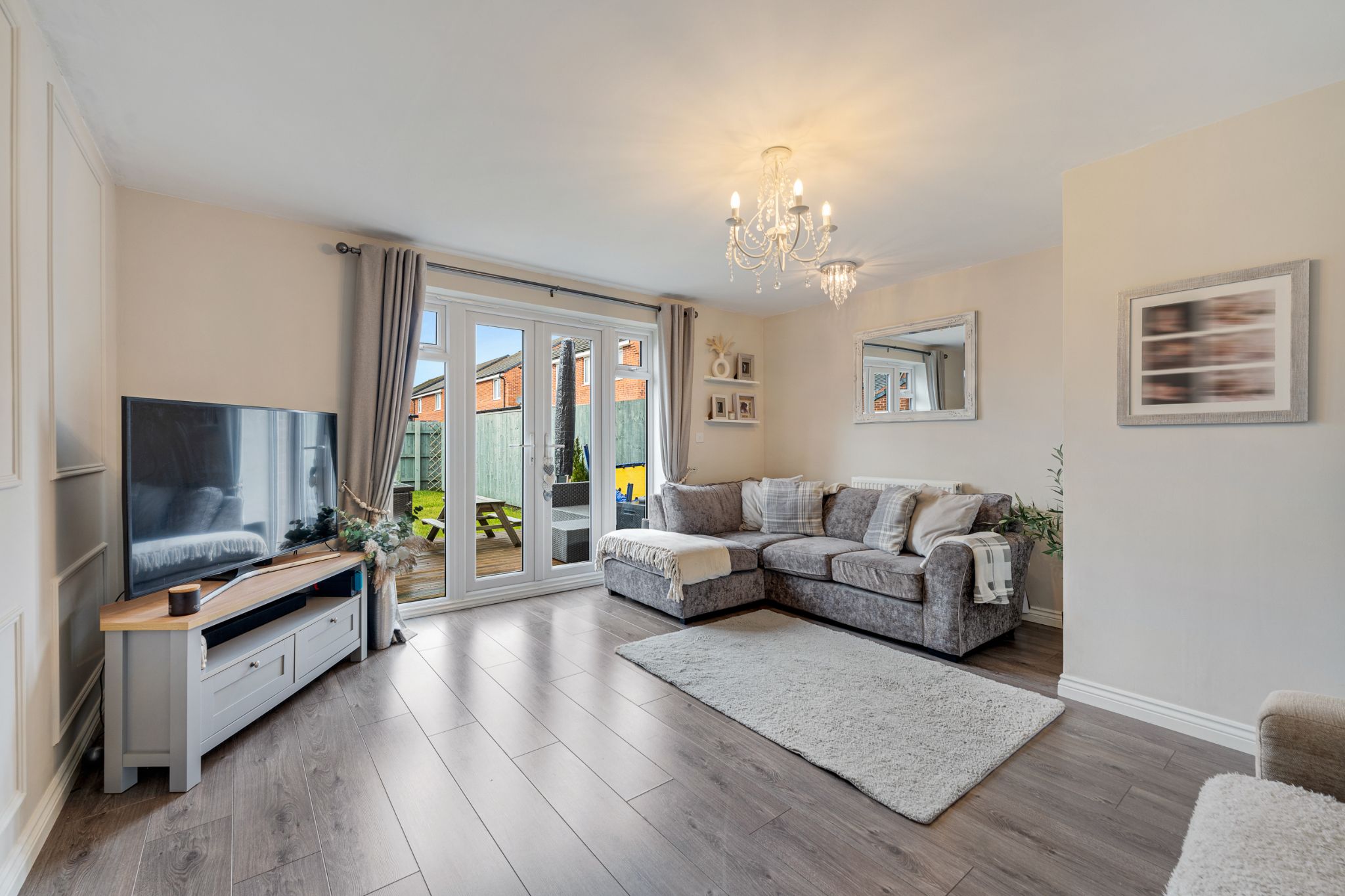 3 bedroom semi-detached house Sale Agreed in Bolton - Photograph 11.