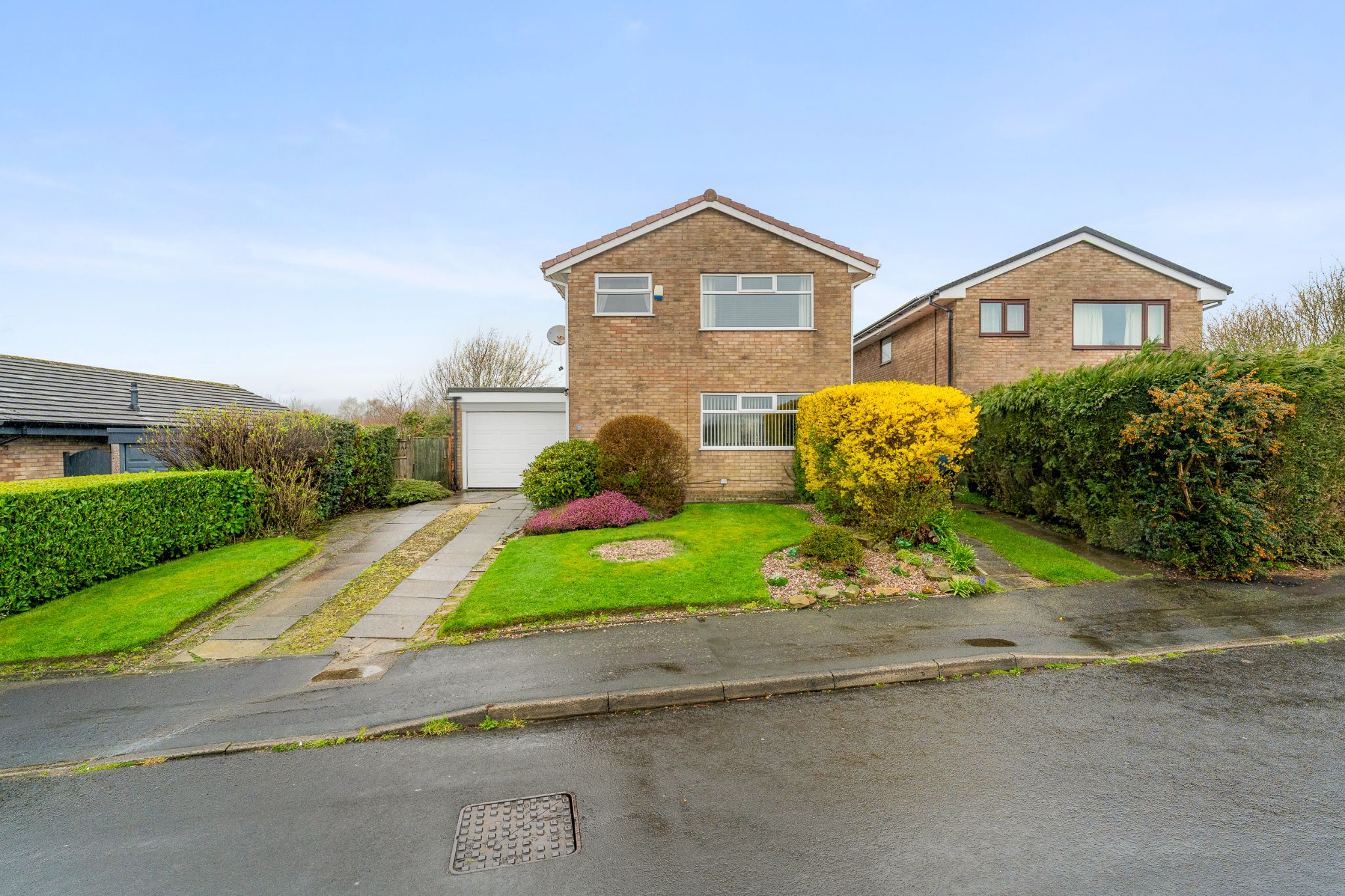4 bedroom detached house Sale Agreed in Bolton - Photograph 1.
