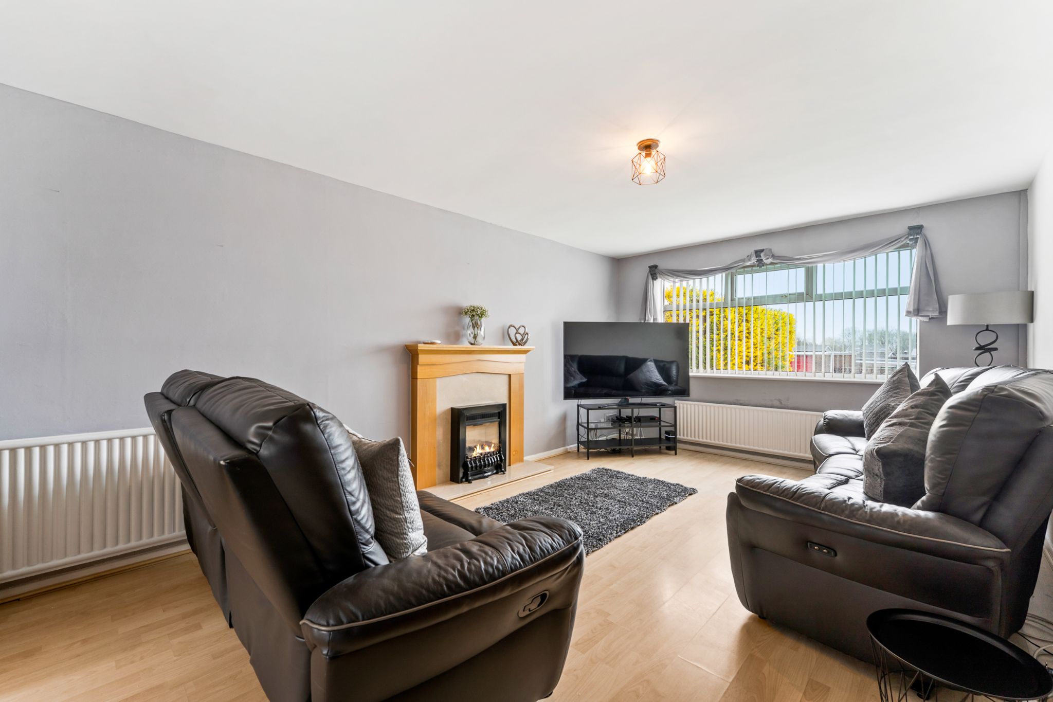 4 bedroom detached house Sale Agreed in Bolton - Photograph 6.