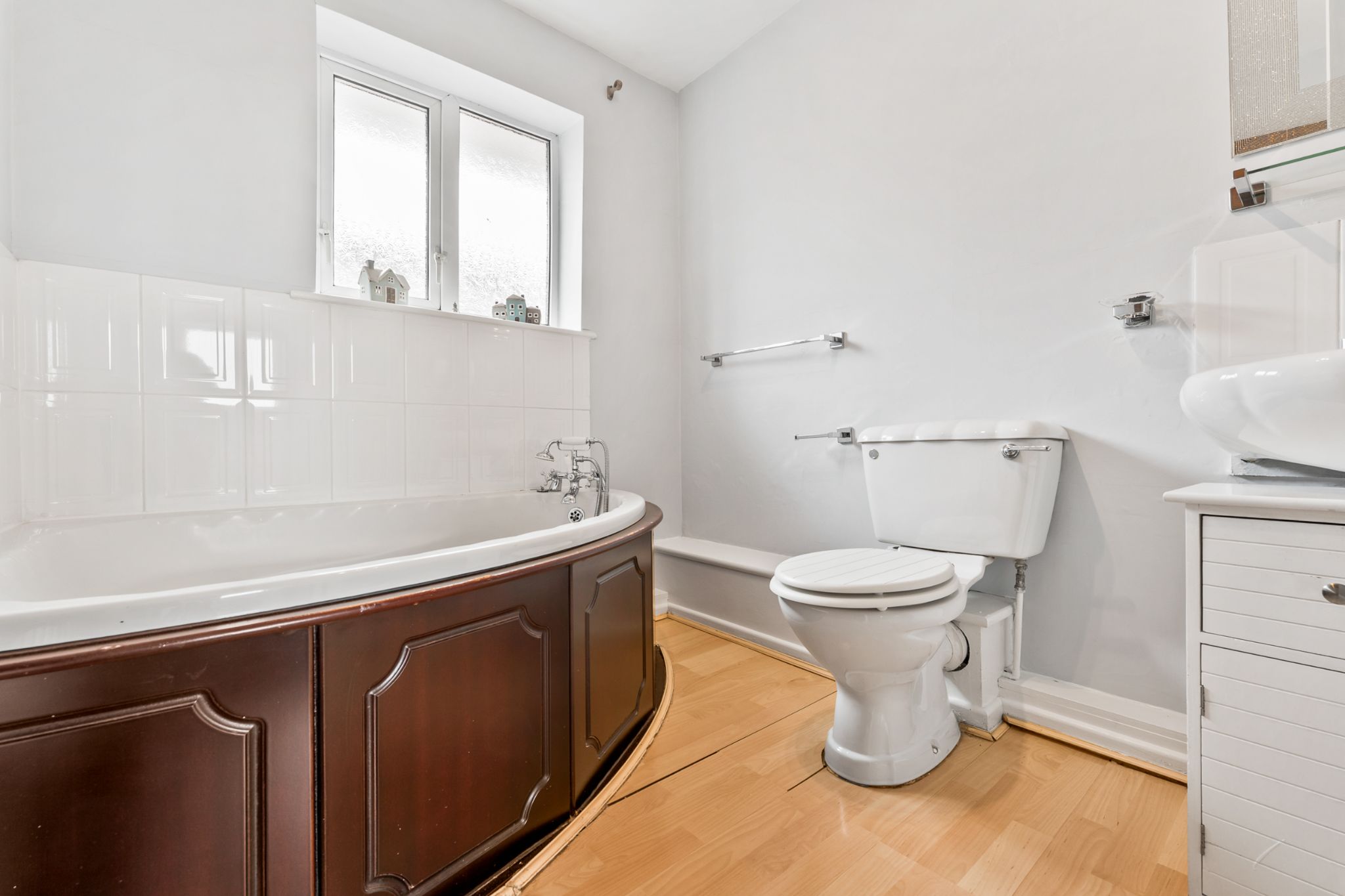 4 bedroom detached house Sale Agreed in Bolton - Photograph 30.
