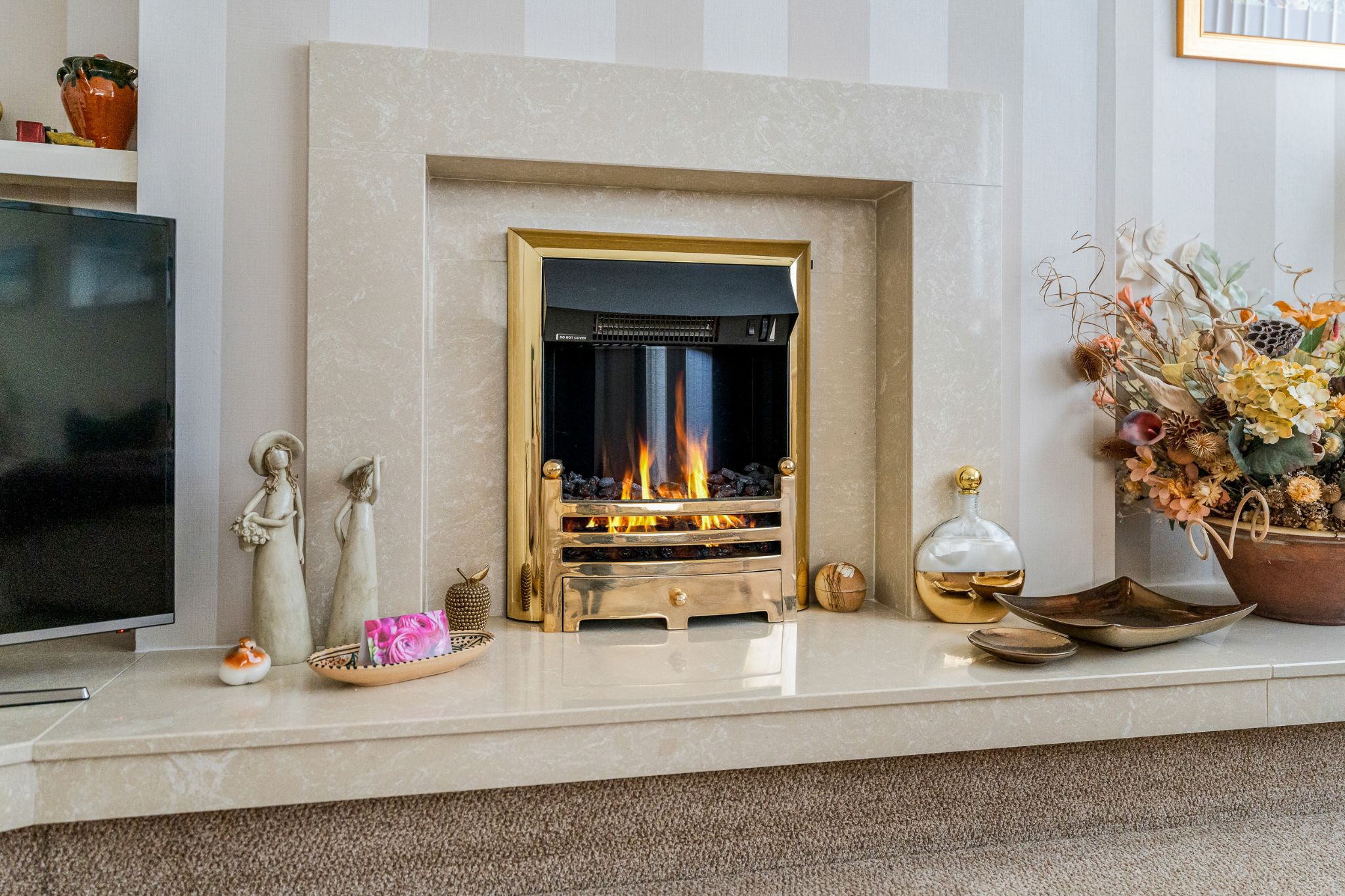 4 bedroom detached house Sale Agreed in Bolton - Photograph 9.