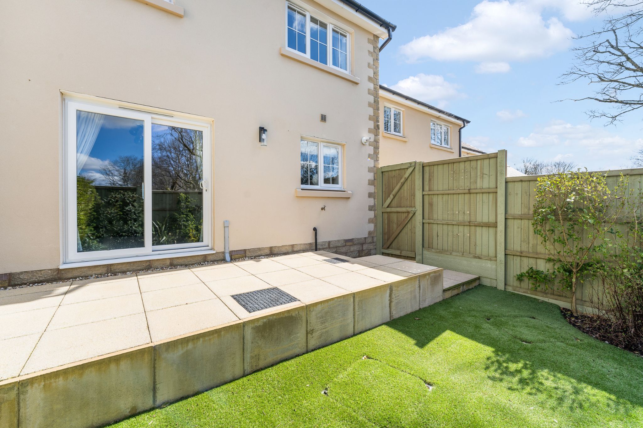 3 bedroom mews house For Sale in Bolton - Photograph 35.