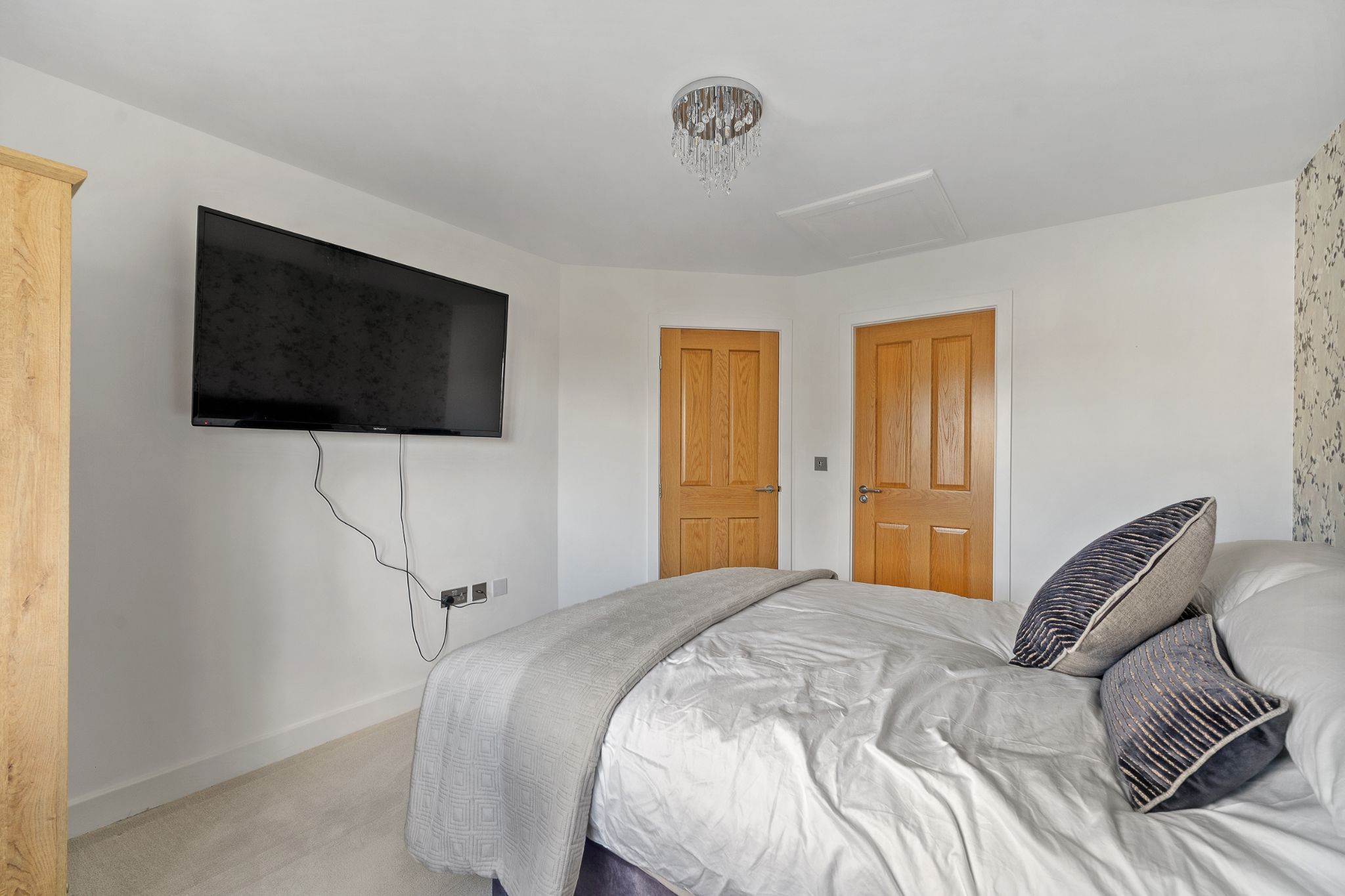 3 bedroom mews house For Sale in Bolton - Photograph 26.