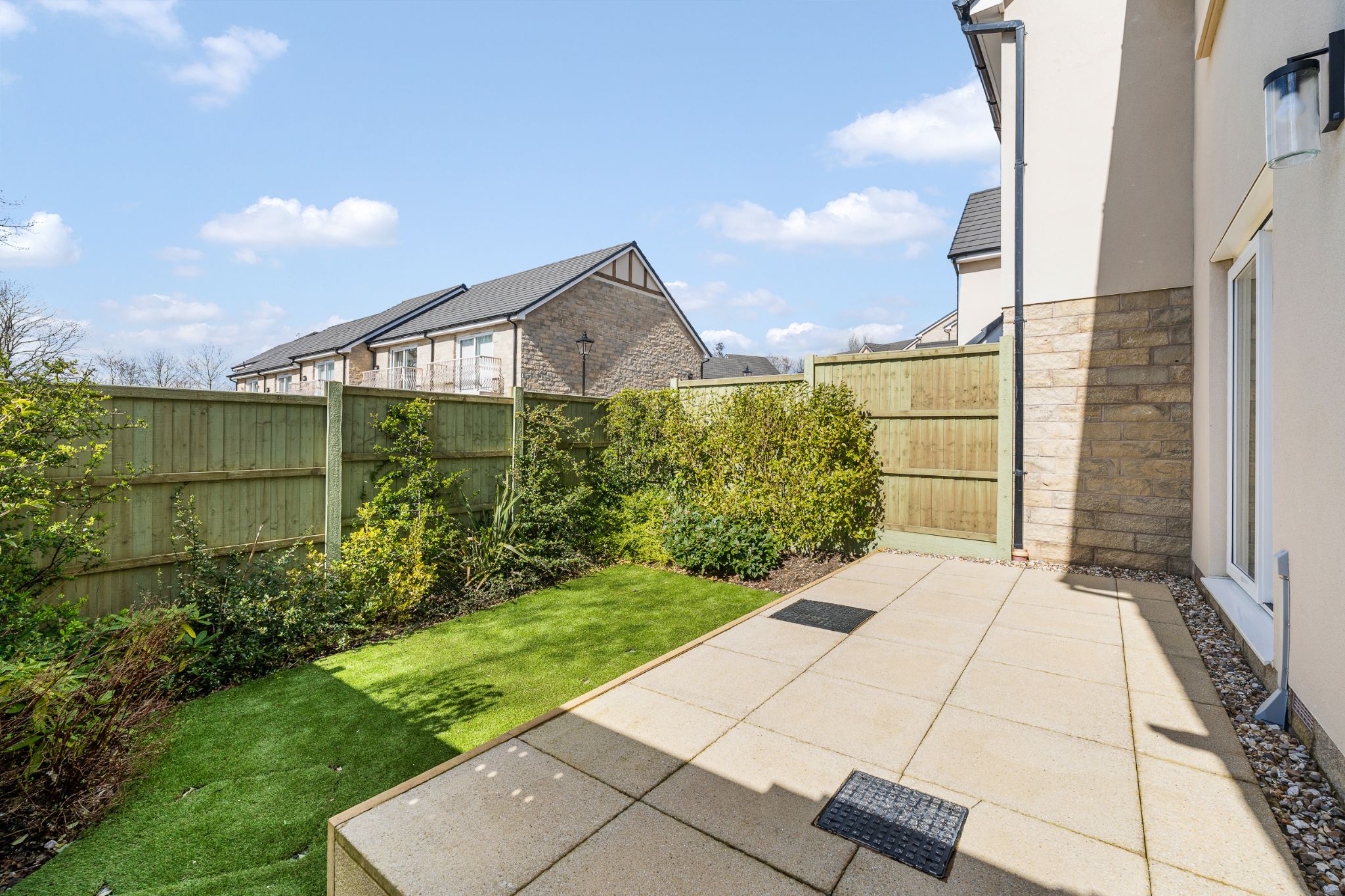 3 bedroom mews house For Sale in Bolton - Photograph 33.