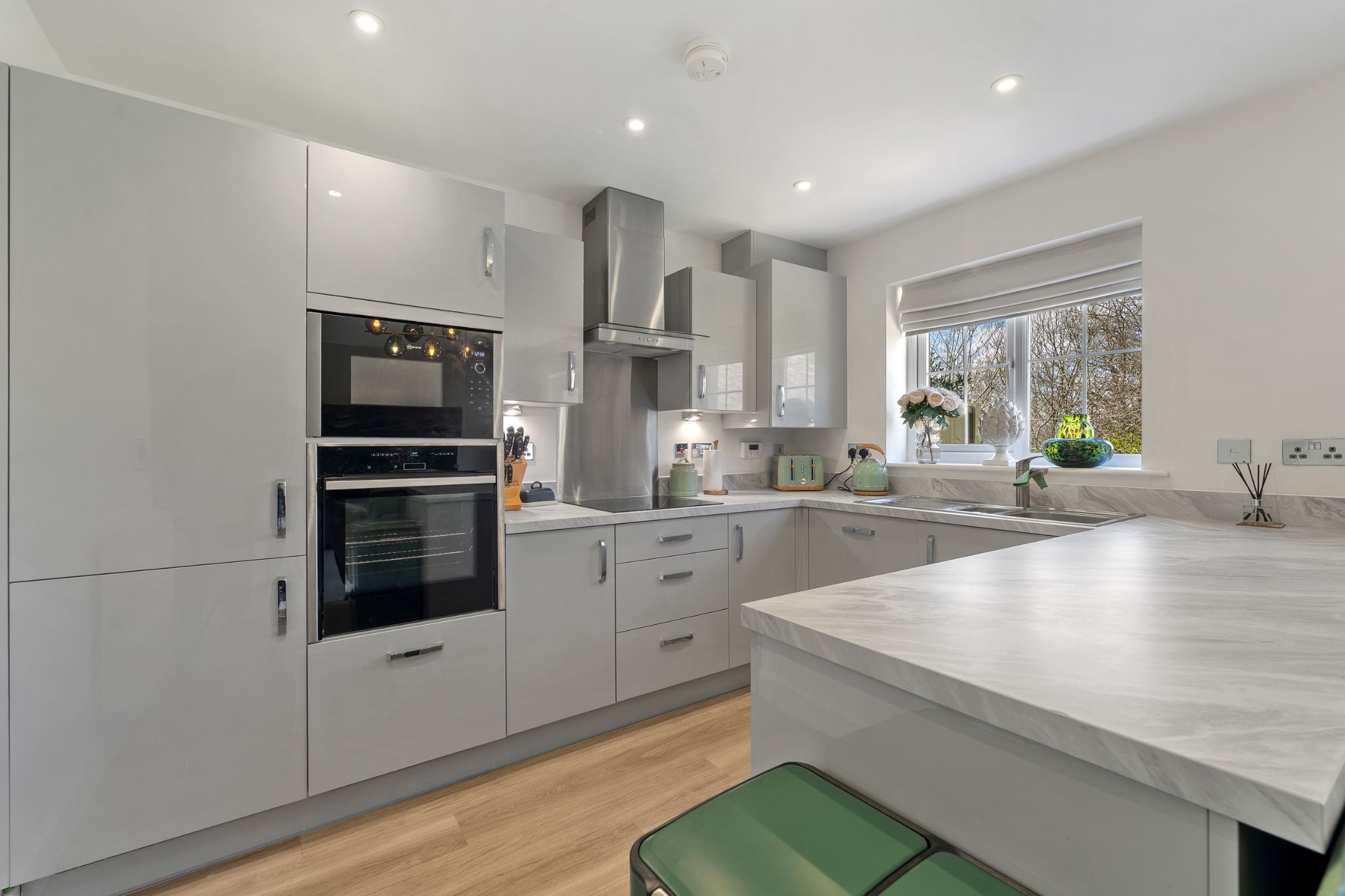 3 bedroom mews house For Sale in Bolton - Photograph 11.