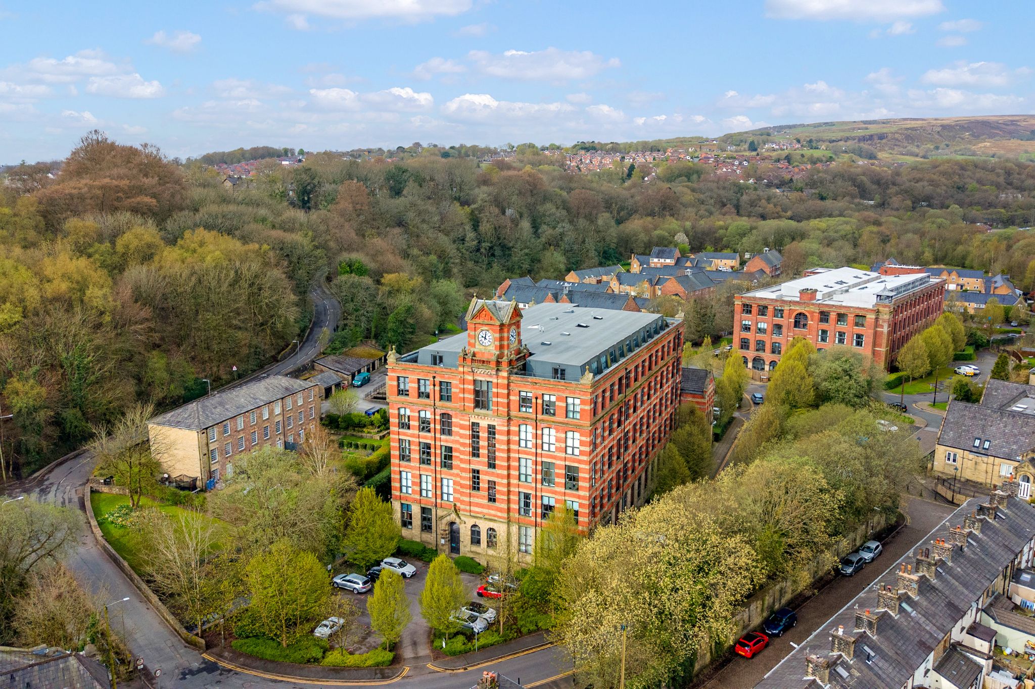 3 bedroom penthouse flat/apartment For Sale in Bolton - Photograph 32.