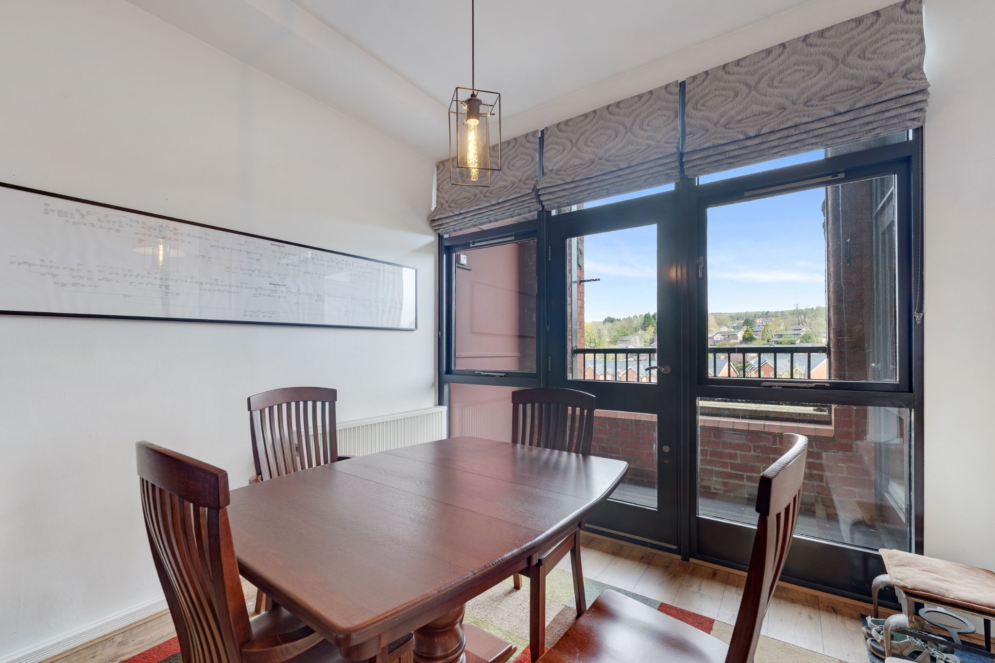 3 bedroom penthouse flat/apartment For Sale in Bolton - Photograph 9.