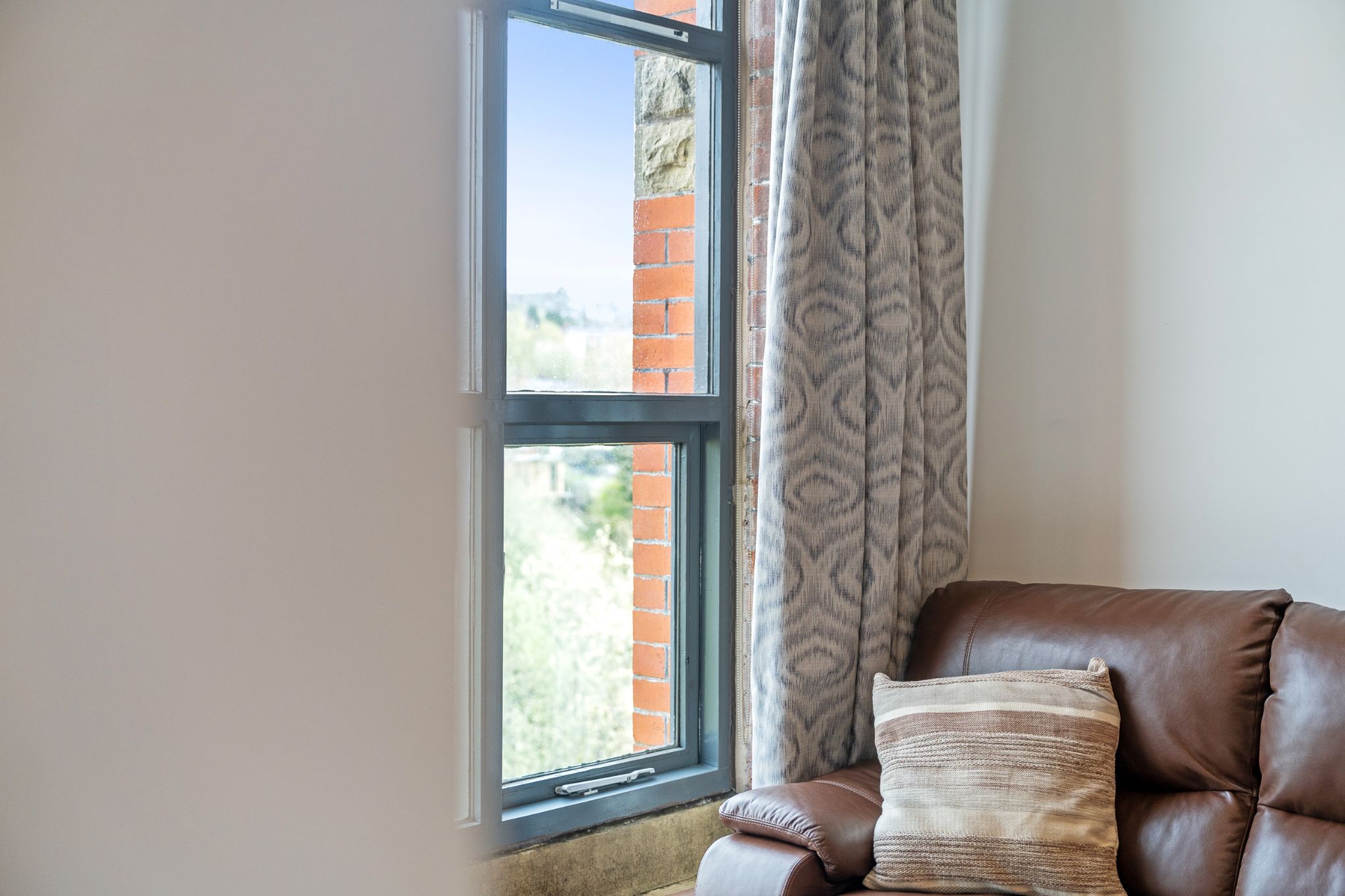 3 bedroom penthouse flat/apartment For Sale in Bolton - Photograph 18.
