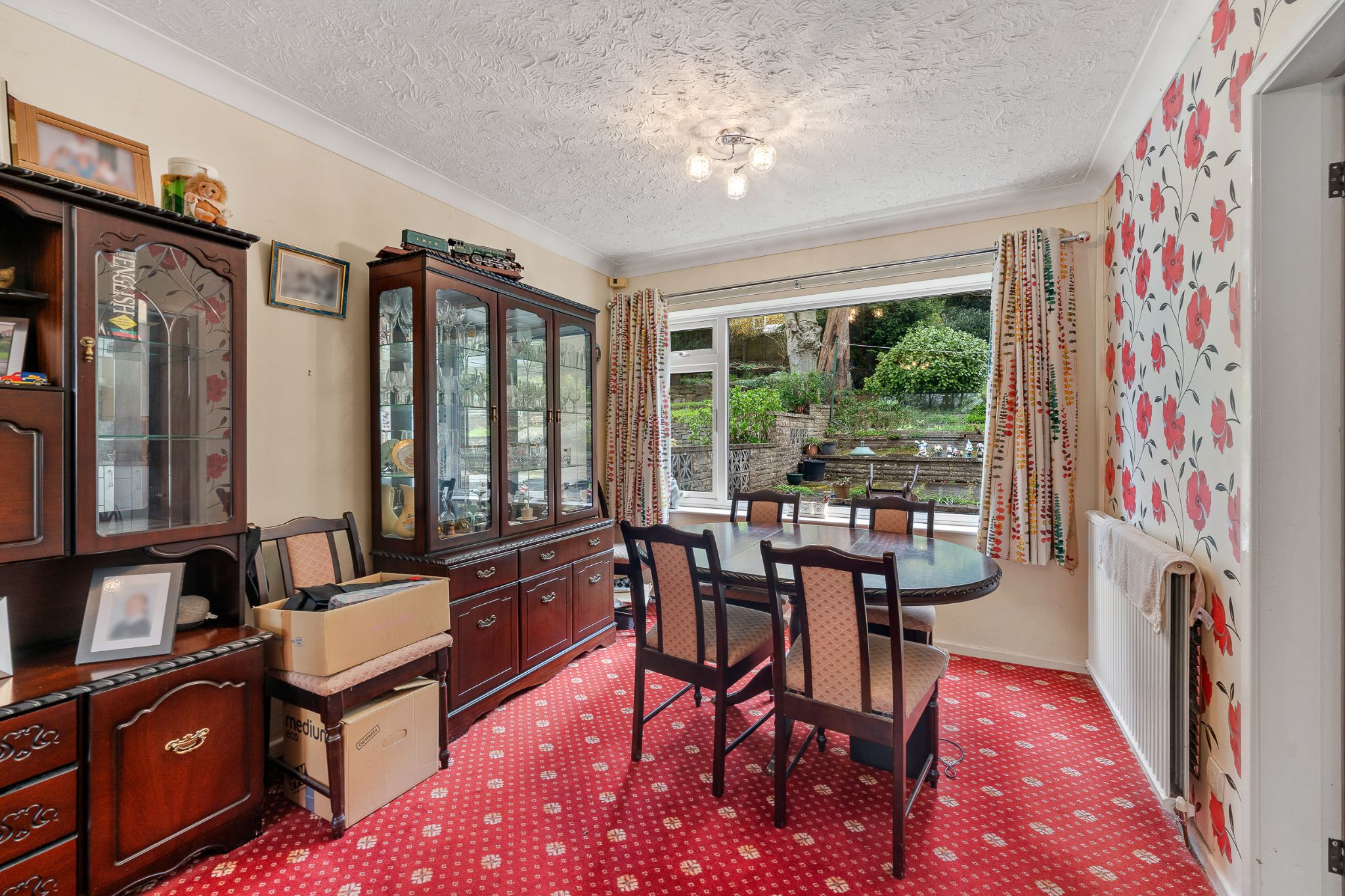 3 bedroom detached house Sale Agreed in Bolton - Photograph 5.