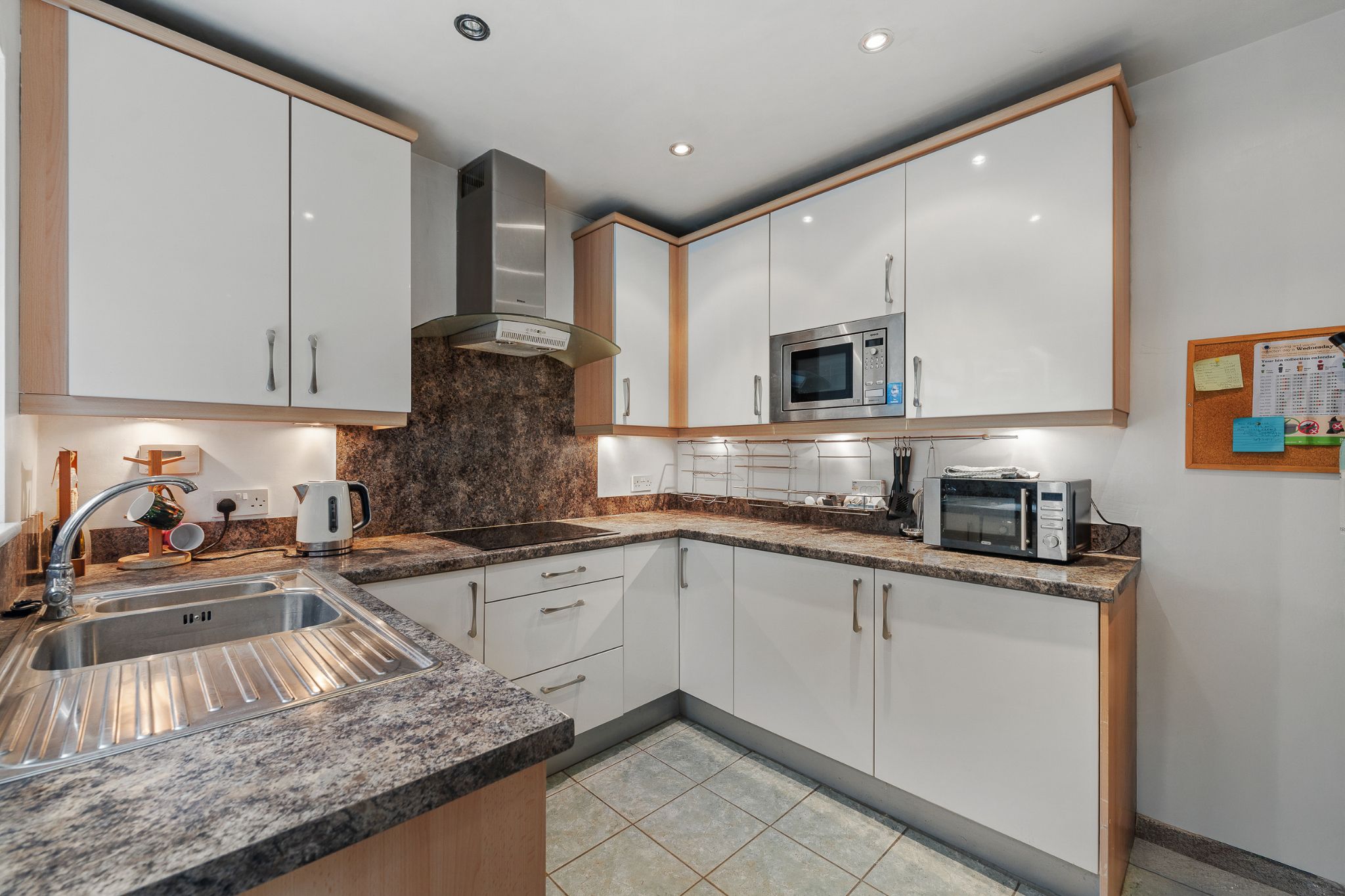 3 bedroom detached house Sale Agreed in Bolton - Photograph 8.