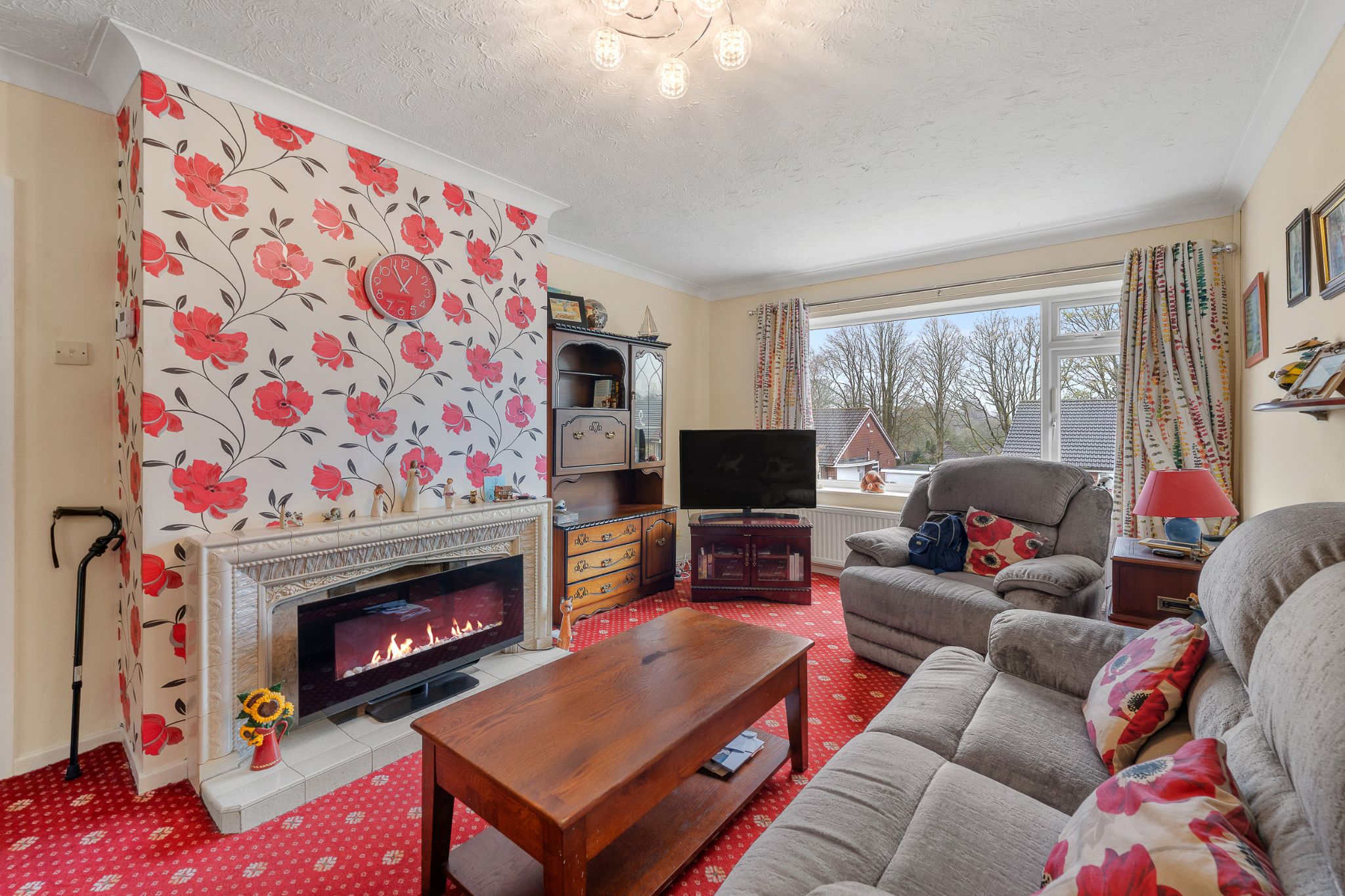 3 bedroom detached house Sale Agreed in Bolton - Photograph 3.