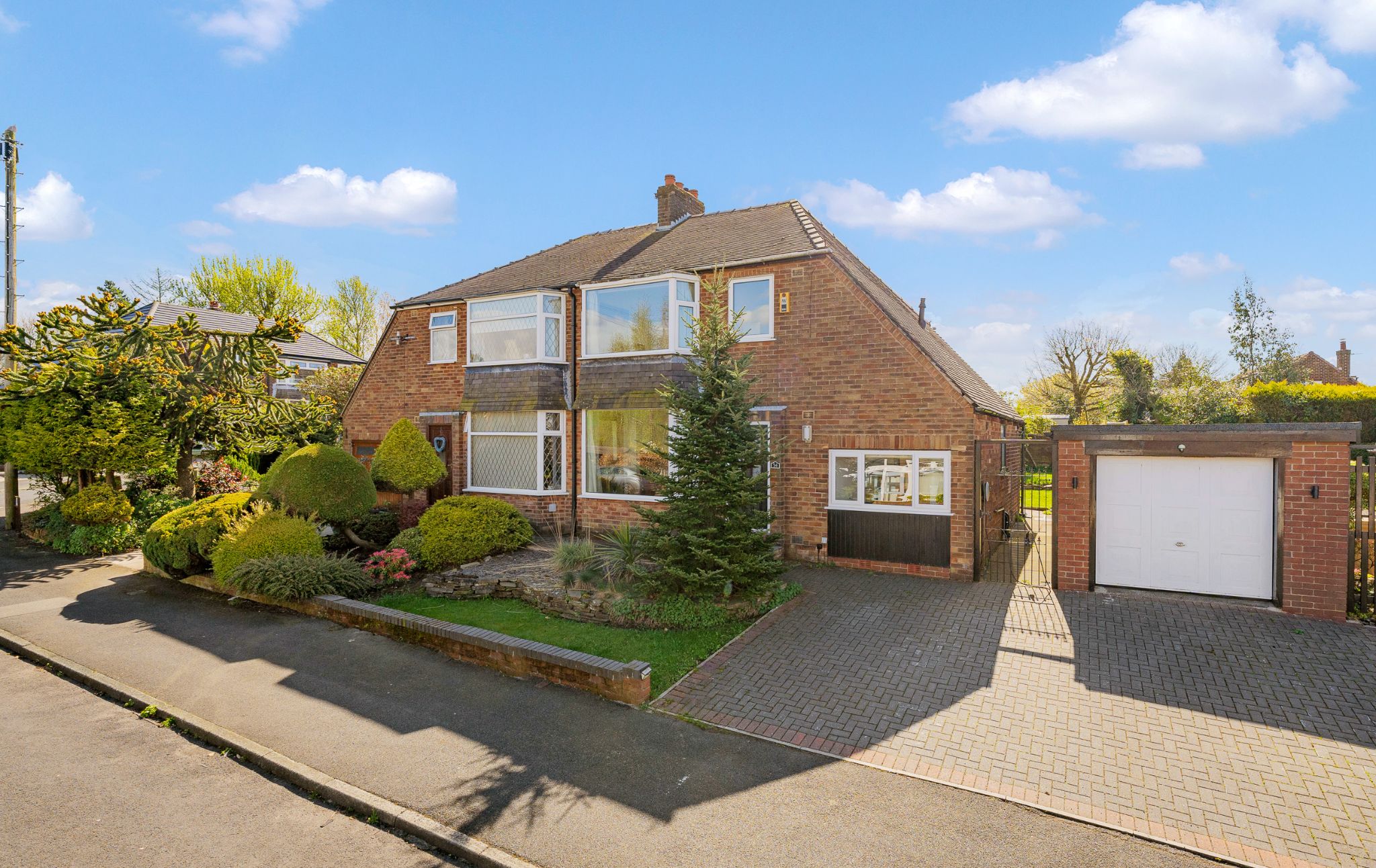 3 bedroom semi-detached house Sale Agreed in Bolton - Photograph 31.