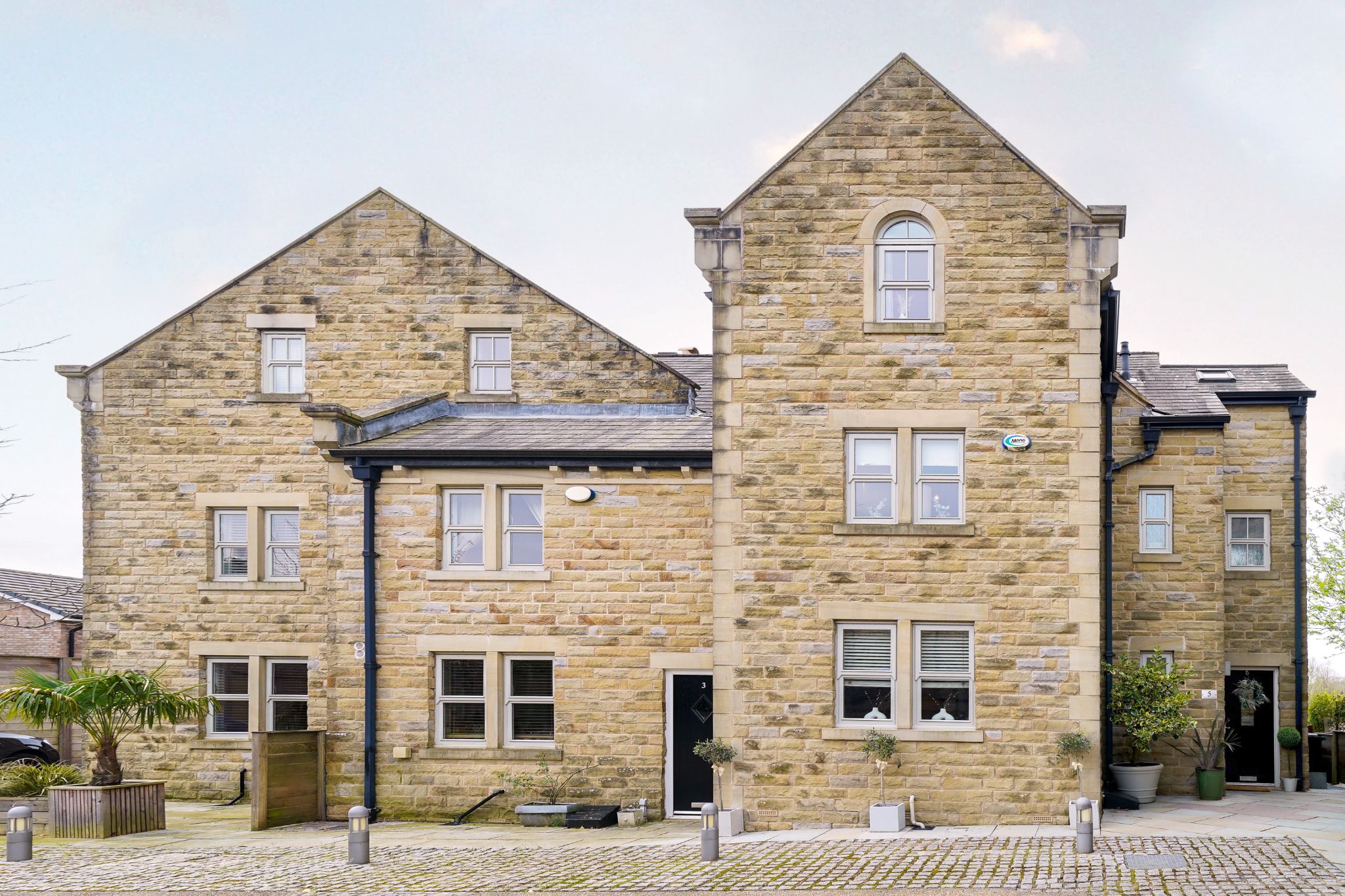 4 bedroom mews house Sale Agreed in Bolton - Photograph 3.