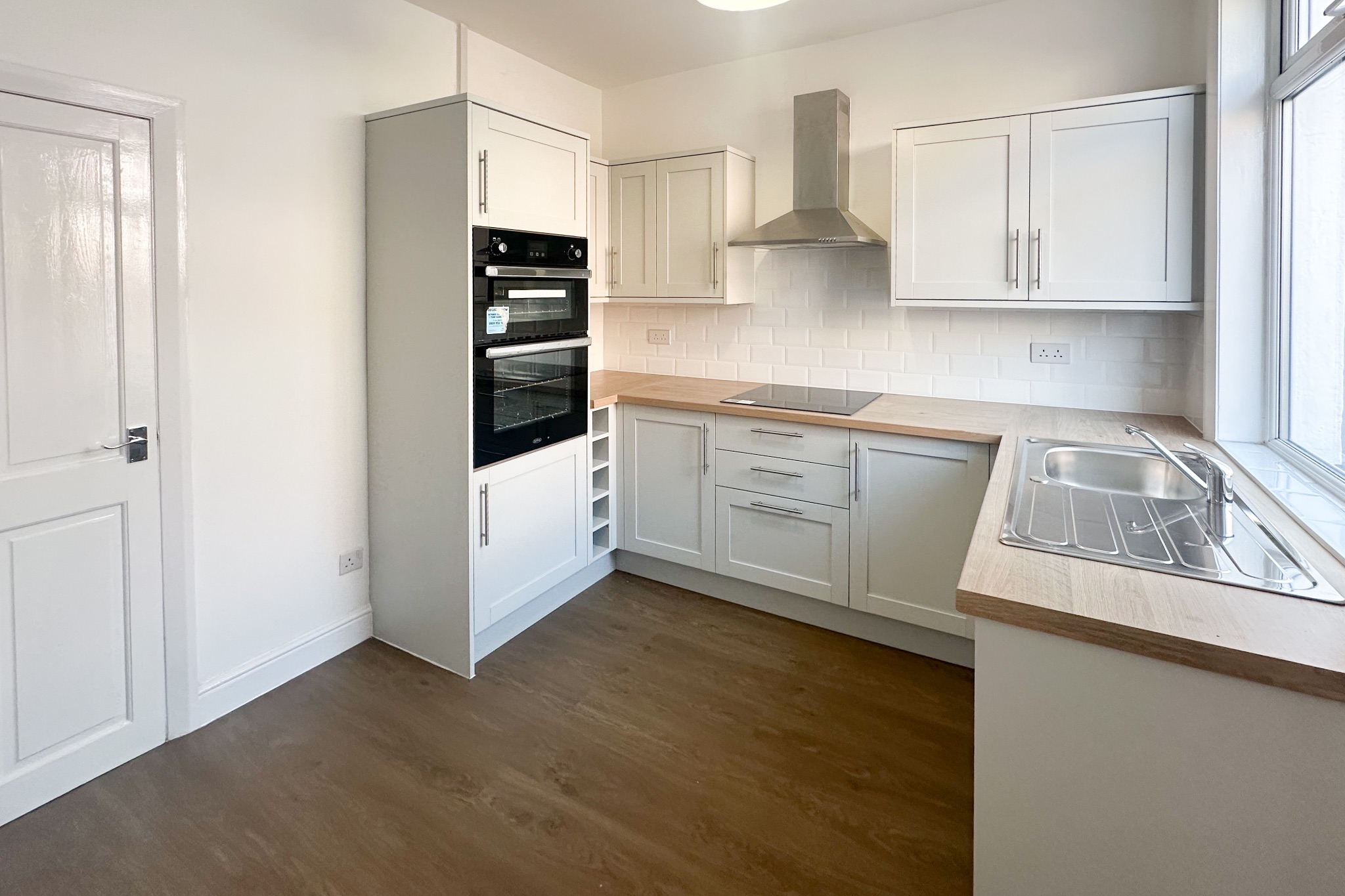 3 bedroom mid terraced house For Sale in Bolton - Photograph 4.