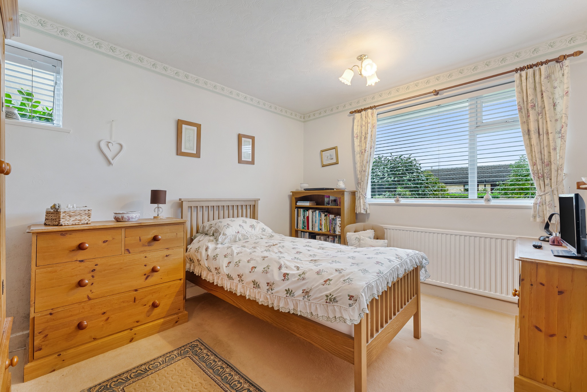 2 bedroom detached bungalow Sale Agreed in Bolton - Photograph 15.