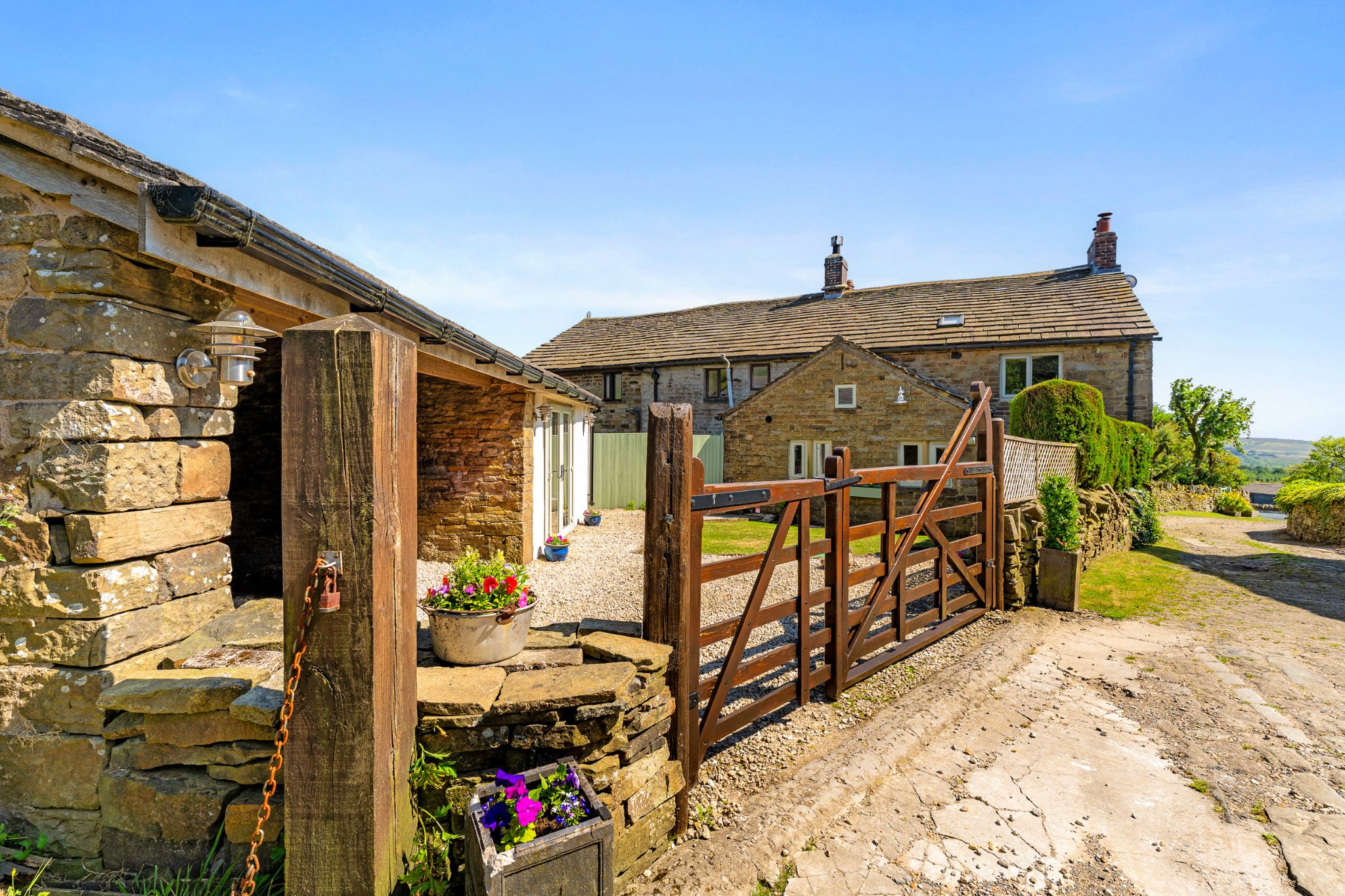 3 bedroom farm house For Sale in Bolton - Photograph 48.