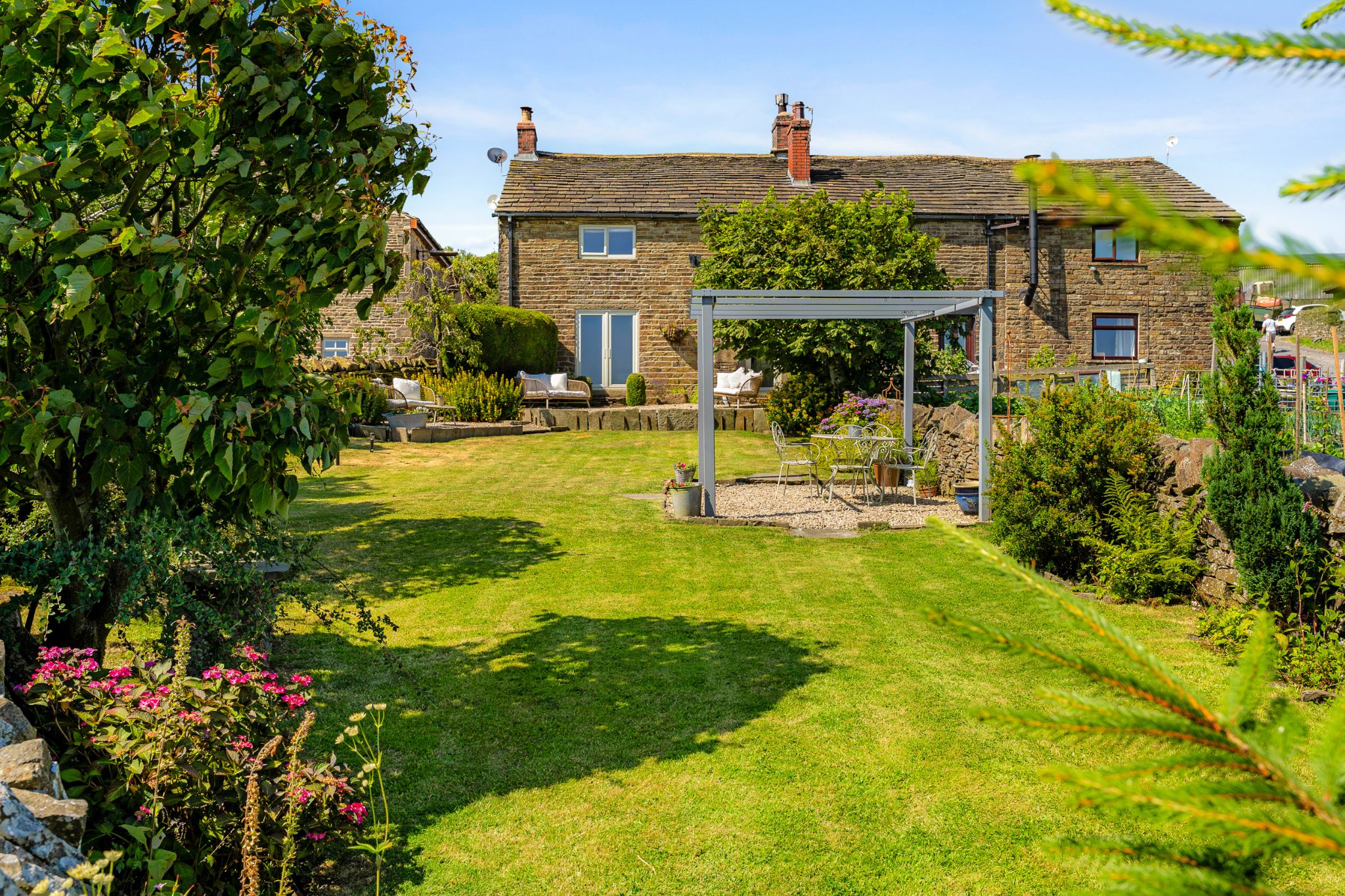 3 bedroom farm house For Sale in Bolton - Photograph 62.