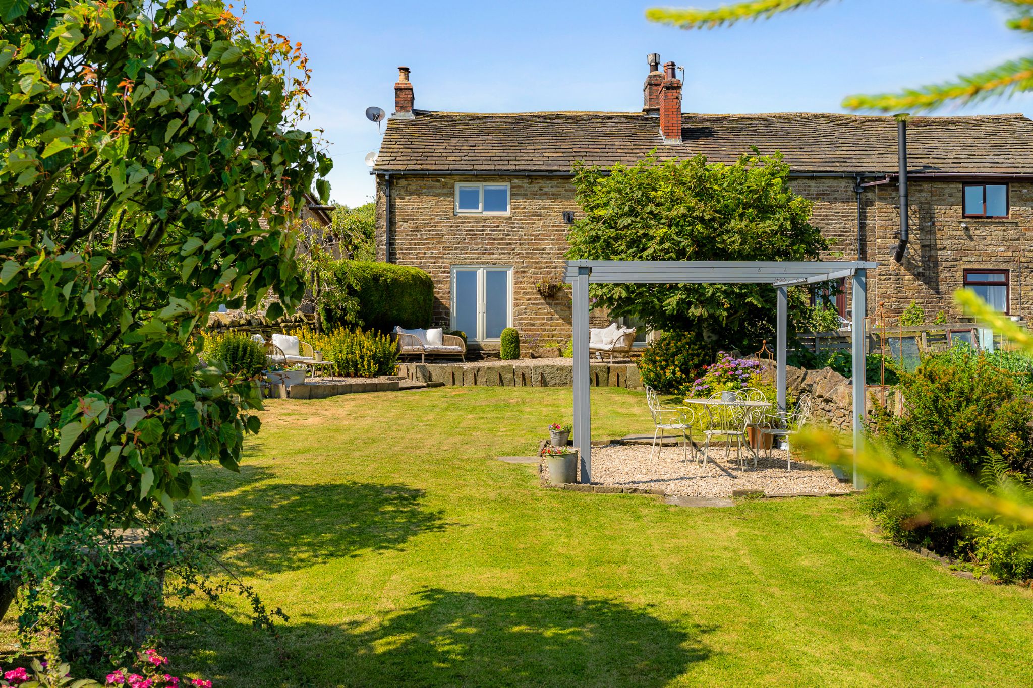 3 bedroom farm house For Sale in Bolton - Photograph 61.