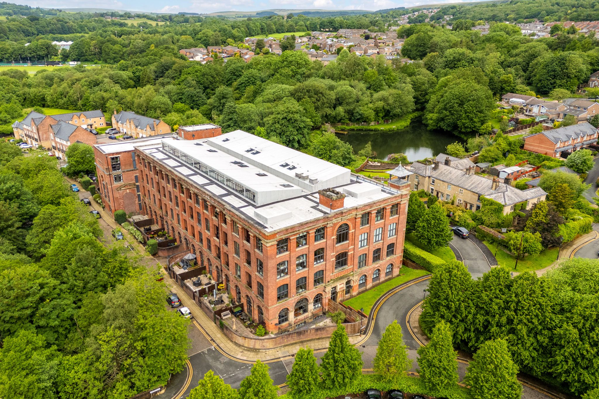 3 bedroom apartment flat/apartment For Sale in Bolton - Photograph 3.