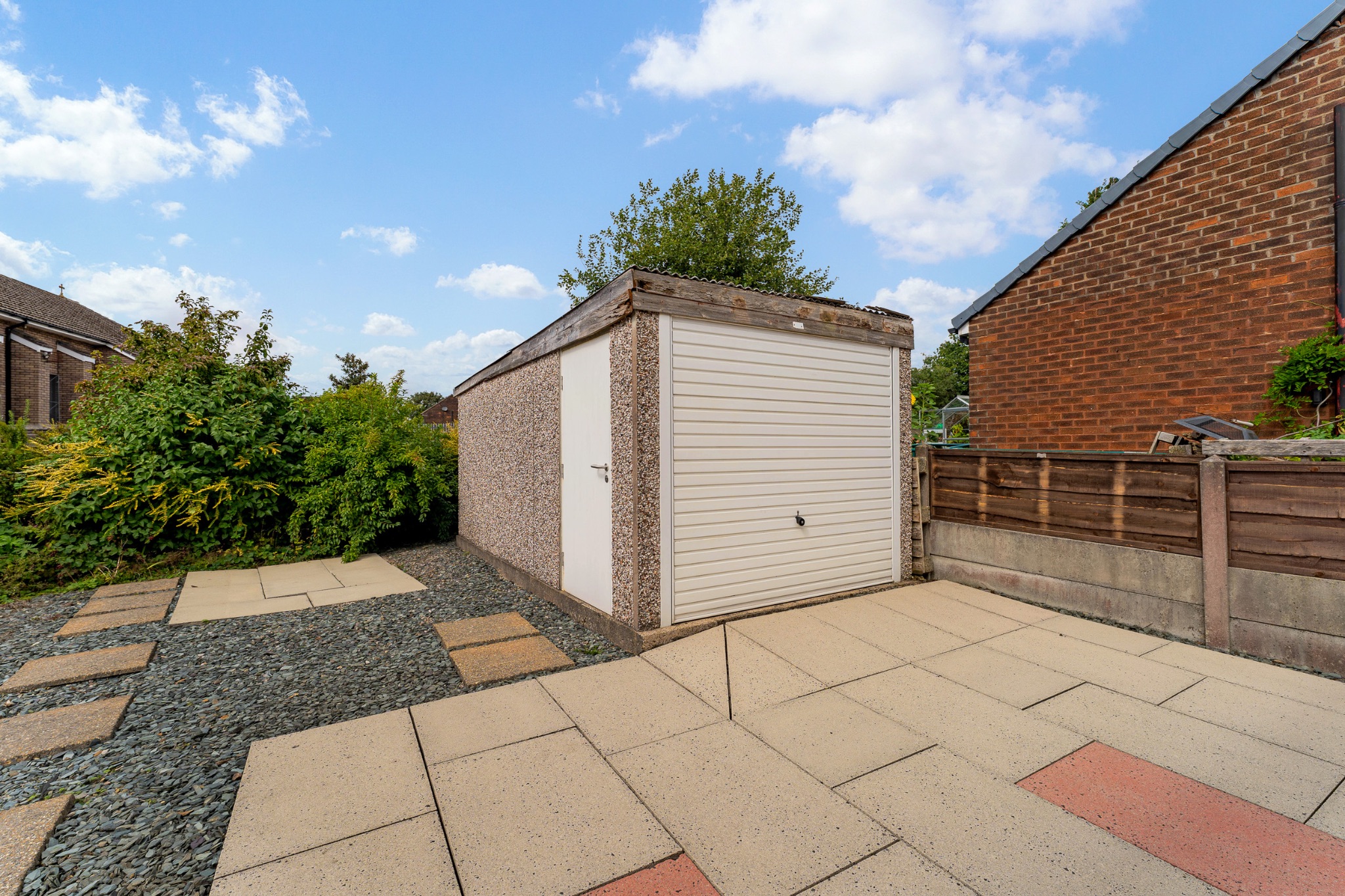 2 bedroom semi-detached bungalow Sale Agreed in Bolton - Photograph 22.