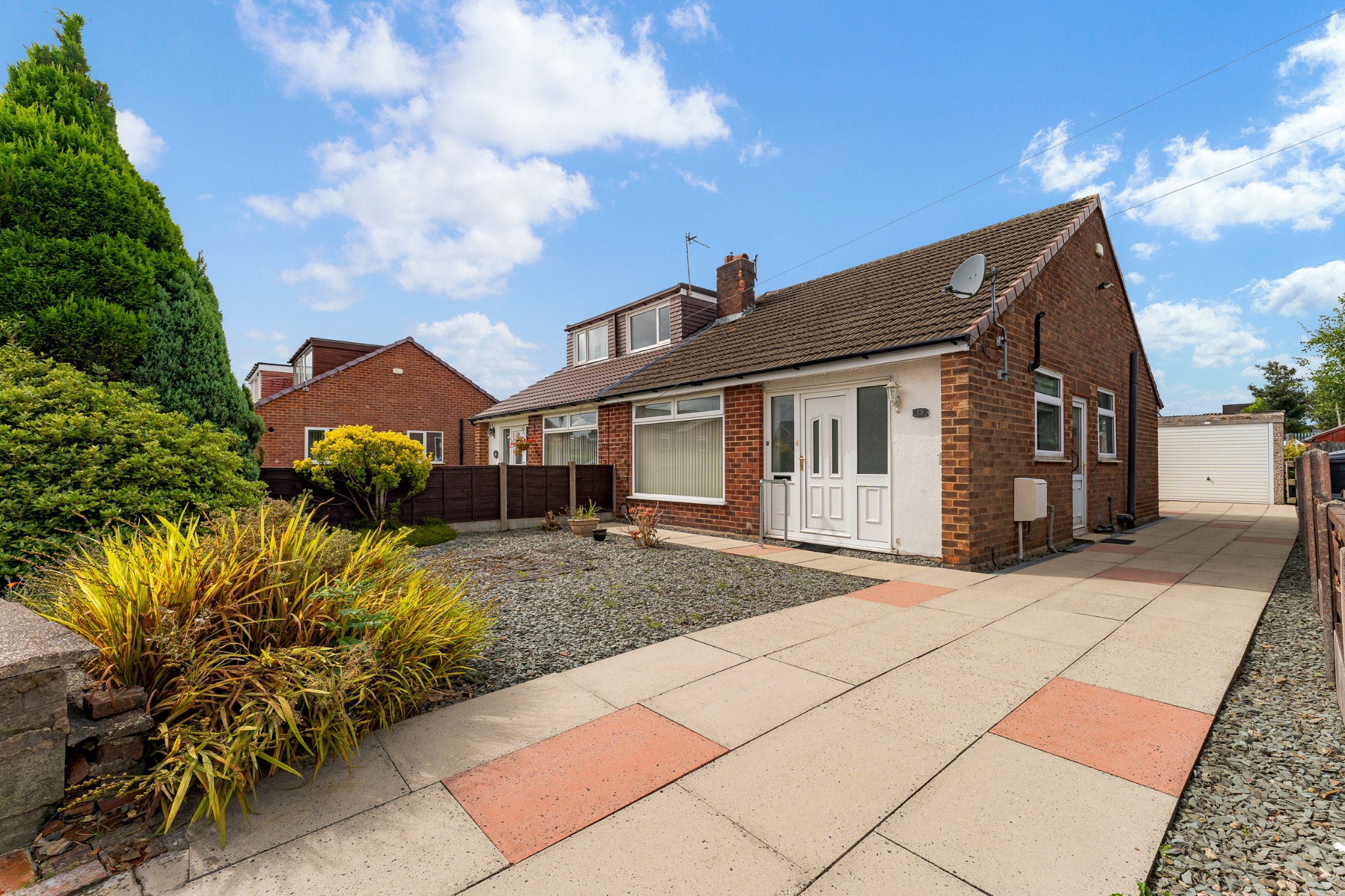 2 bedroom semi-detached bungalow Sale Agreed in Bolton - Photograph 15.