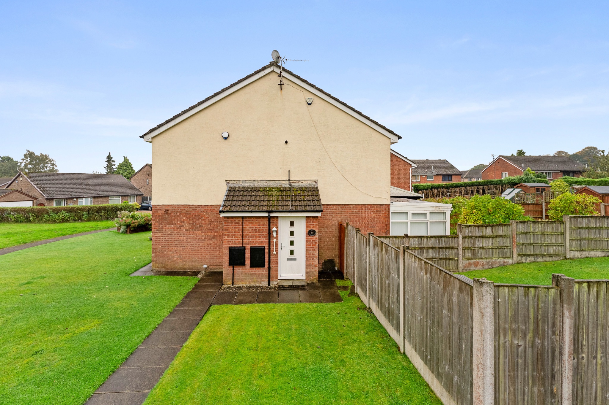 1 bedroom semi-detached house For Sale in Bolton - Photograph 24.