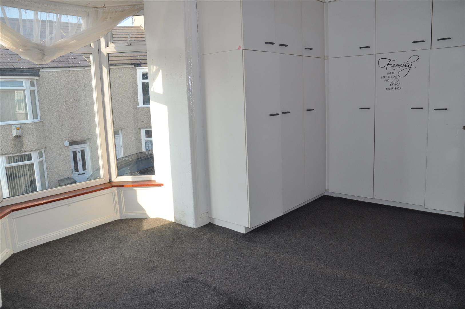 3 bedroom barn conversion house Let in Holyhead - Image.