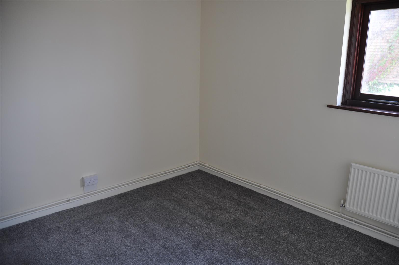4 bedroom end terraced house Let in Holyhead - Image.